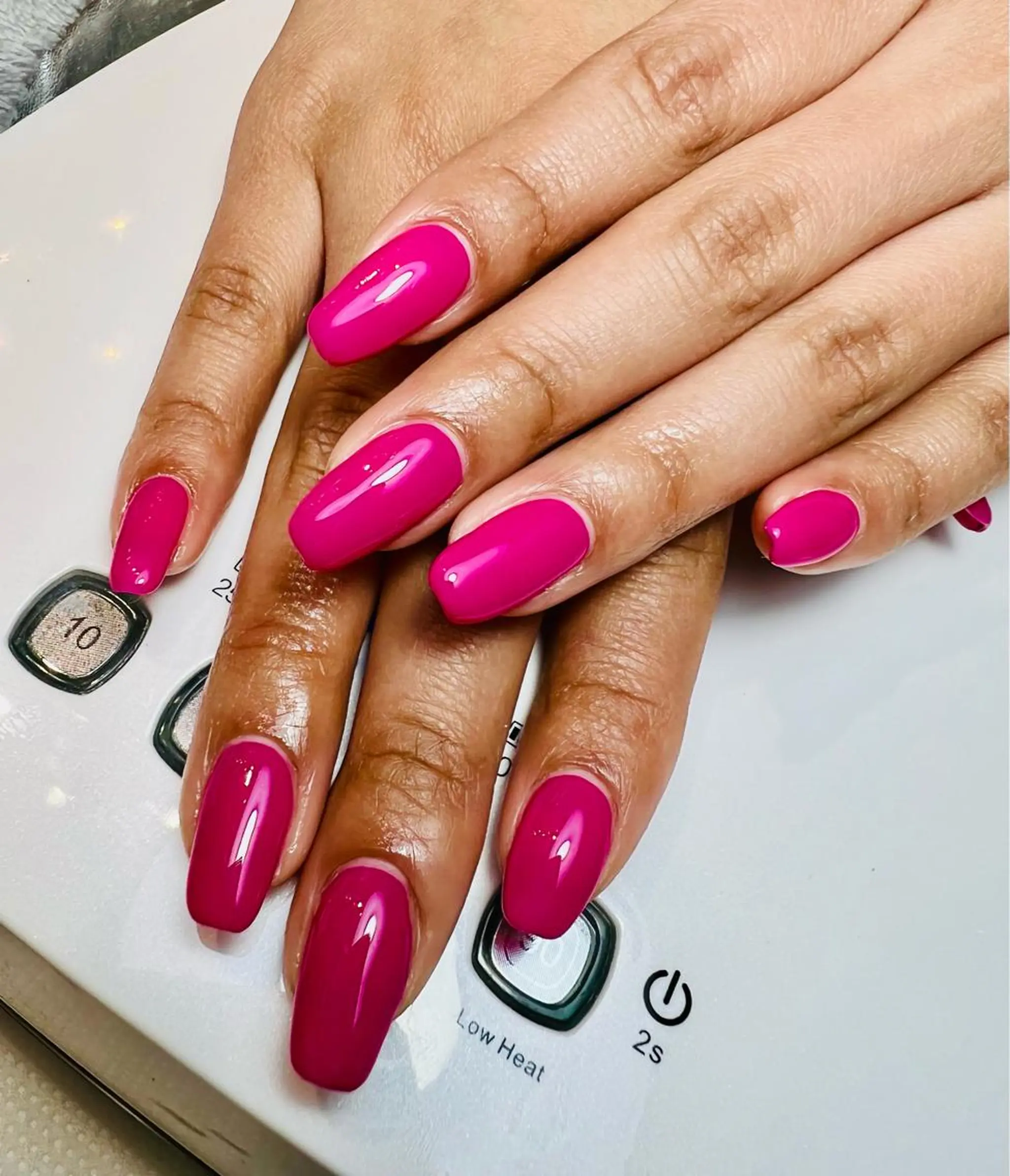 ネイル ワンカラーネイル ピンク bijou nails所属・bijou nails　蓮のネイルデザイン