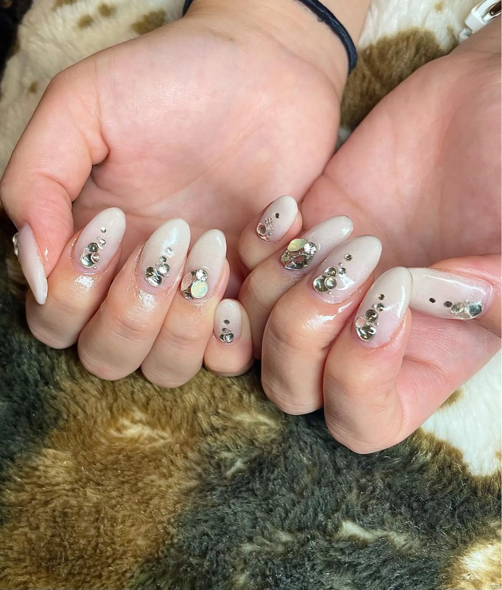 ミディアム カラー パーマ ヘアアレンジ メンズ キッズ ネイル マツエク・マツパ キラキラネイル nail&eye Aoのマツエク・マツパデザイン