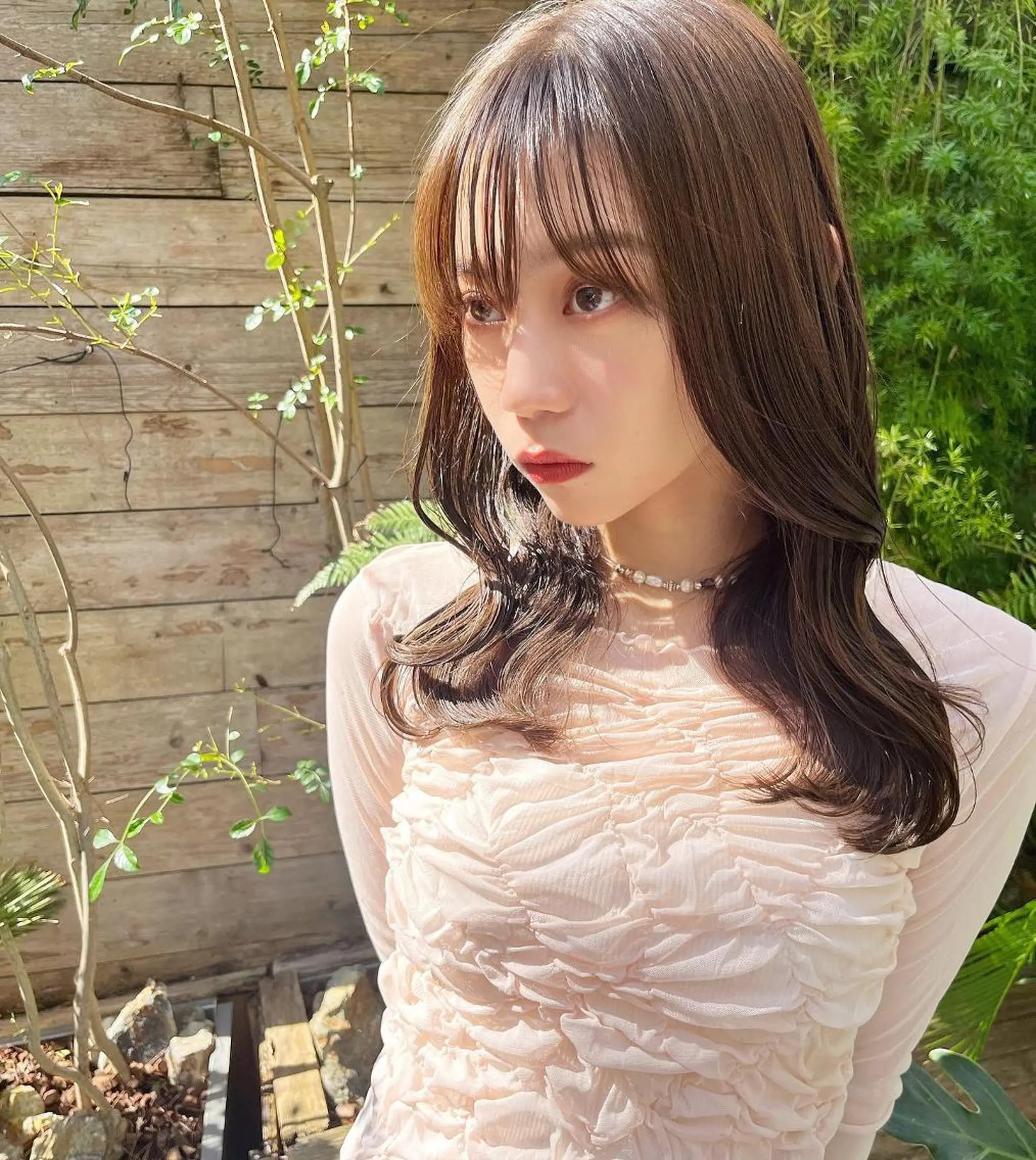 ミディアム カラー ヘアアレンジ ミディアムパーマ ベージュカラー 透明感カラー ハイライトカラー ミルクティーベージュ 韓国/髪質改善💘 櫻井かれんのヘアスタイル