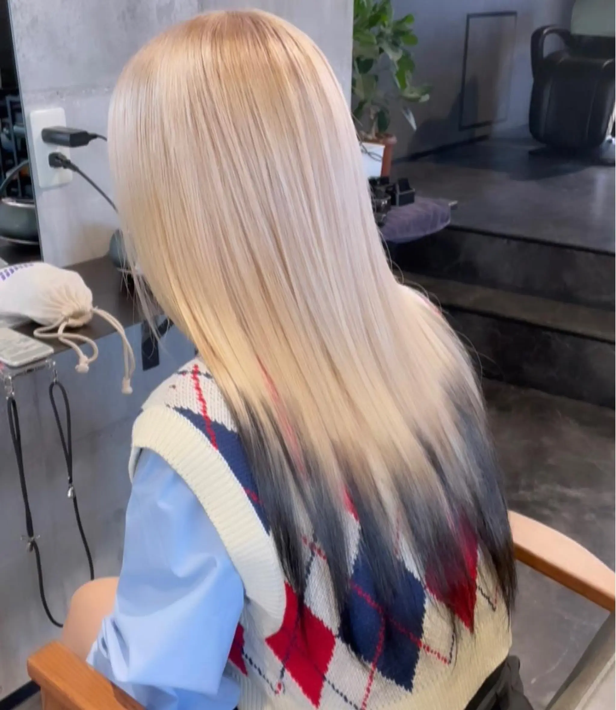 カラー ヘアカラー トリートメント REGOLITH （レゴリス）所属・山田隆成/韓国カット バレ、ハイライト得意のヘアスタイル