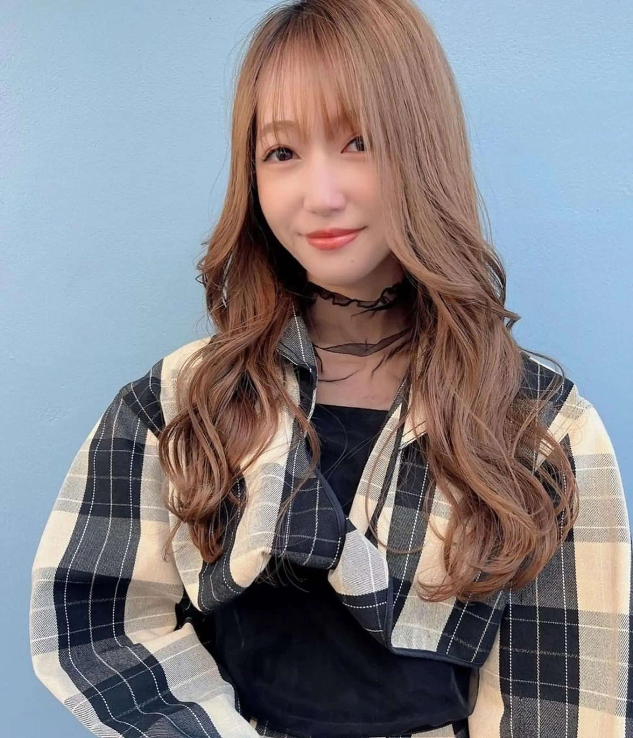 ミディアム カラー ヘアアレンジ ミディアムパーマ ベージュカラー 透明感カラー ハイライトカラー ミルクティーベージュ 韓国/髪質改善💘 櫻井かれんのヘアスタイル