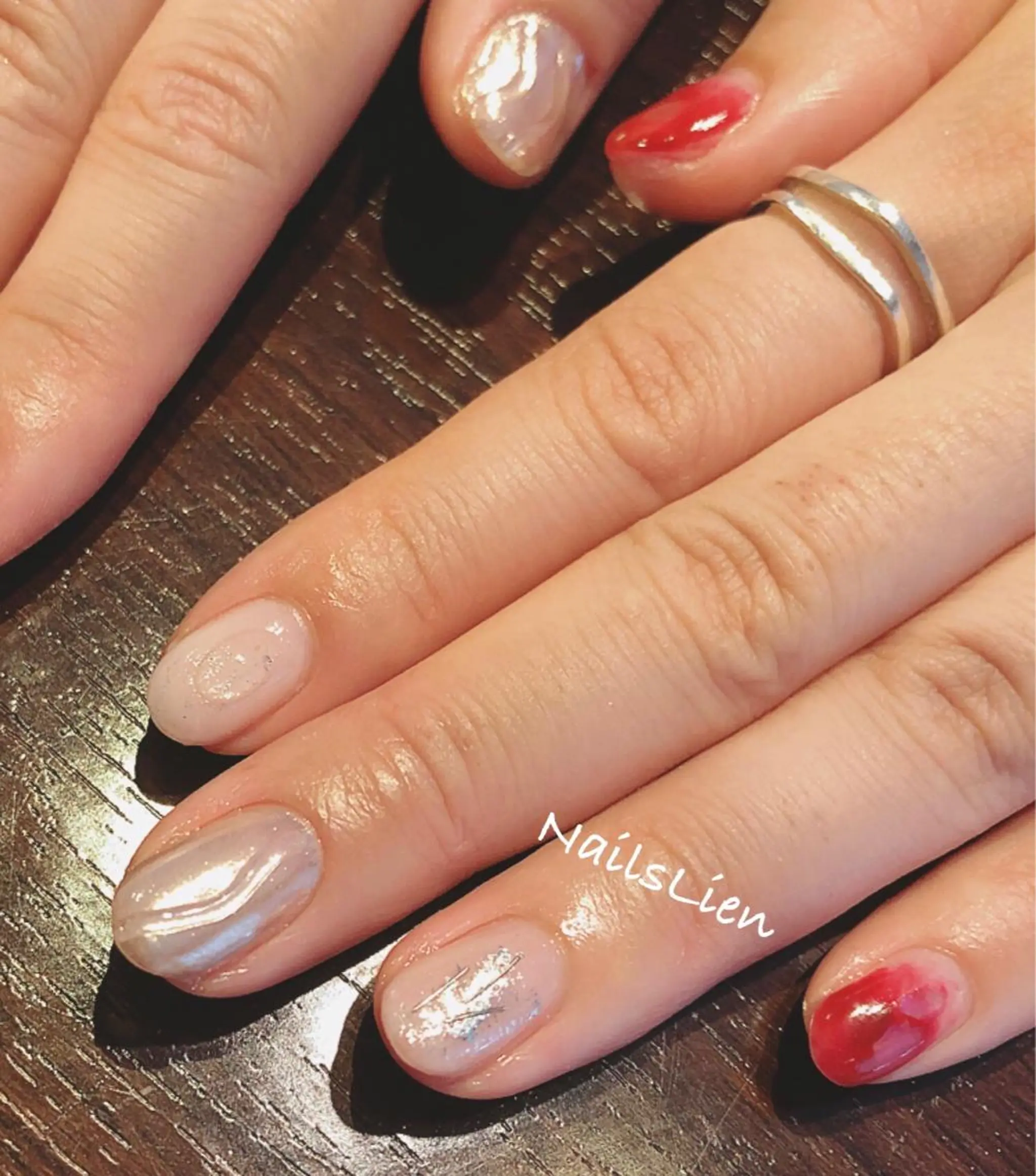 ネイル ニュアンスネイル 夏ネイル 凛 リンのネイルデザイン