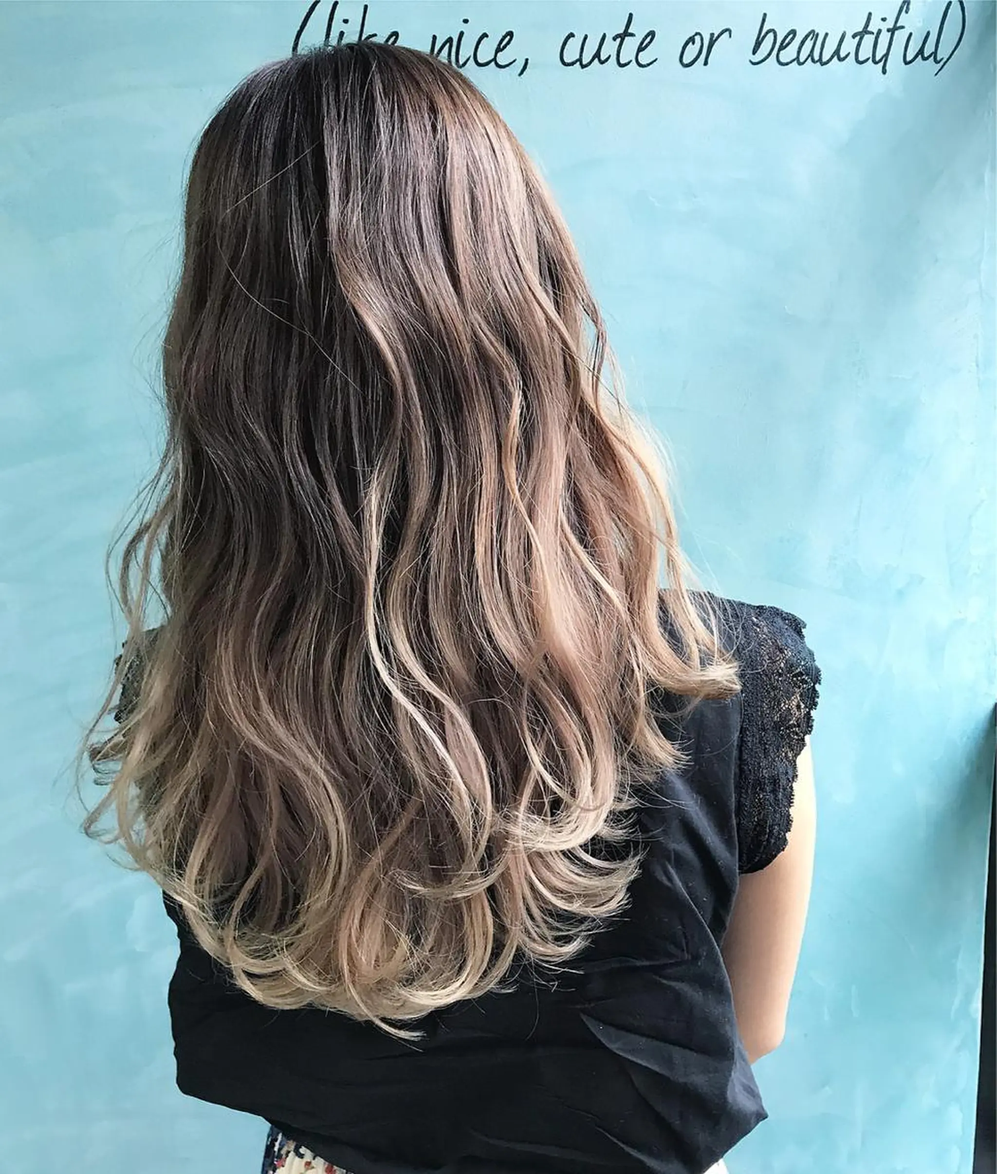 ロング CLAN クランのヘアスタイル