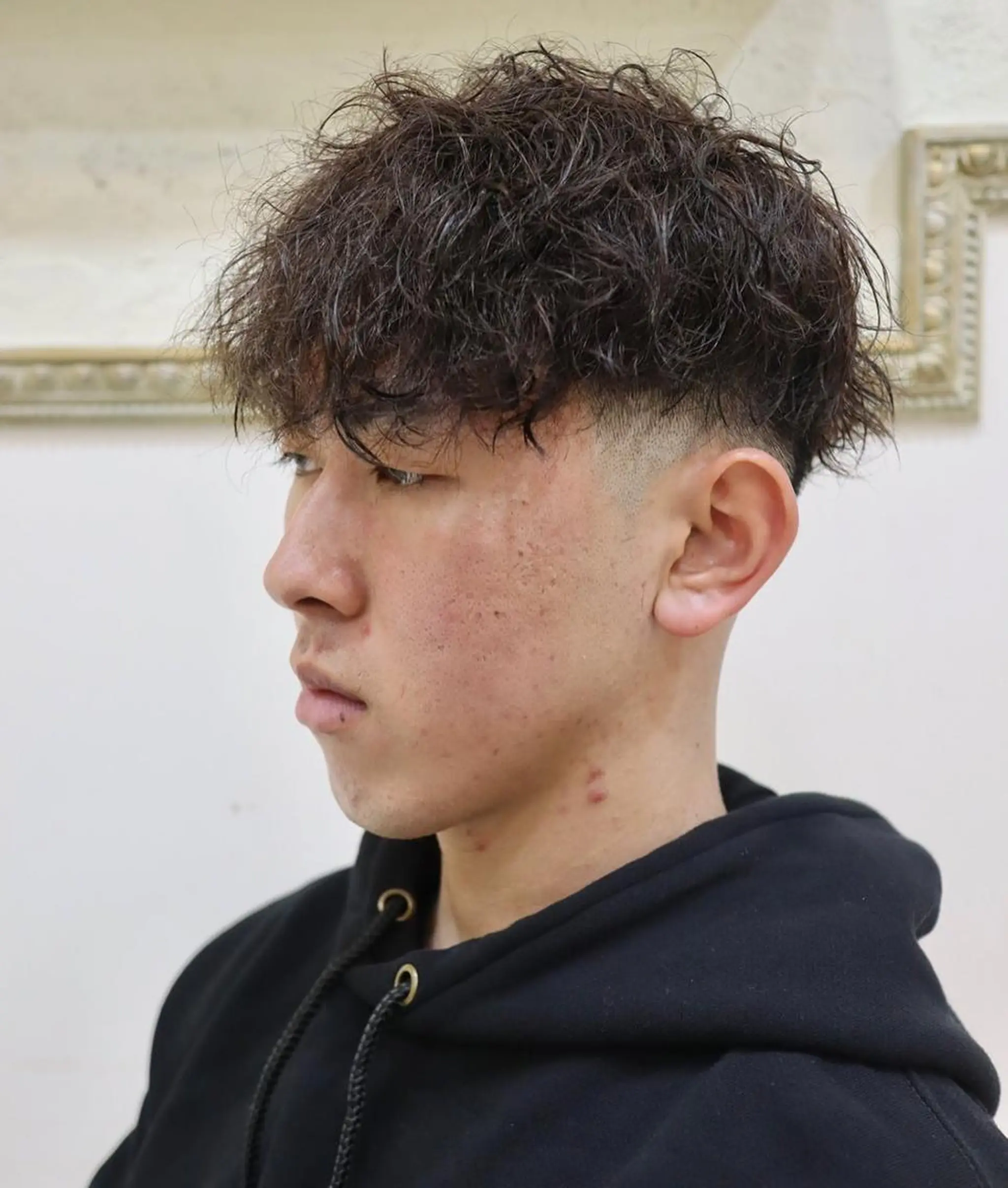 パーマ メンズ フェードカット メンズパーマ メンズツイストパーマ ツイストスパイラルパーマ 刈り上げ 年間2000名担当◎ パーマ職人/仲原佑樹のヘアスタイル