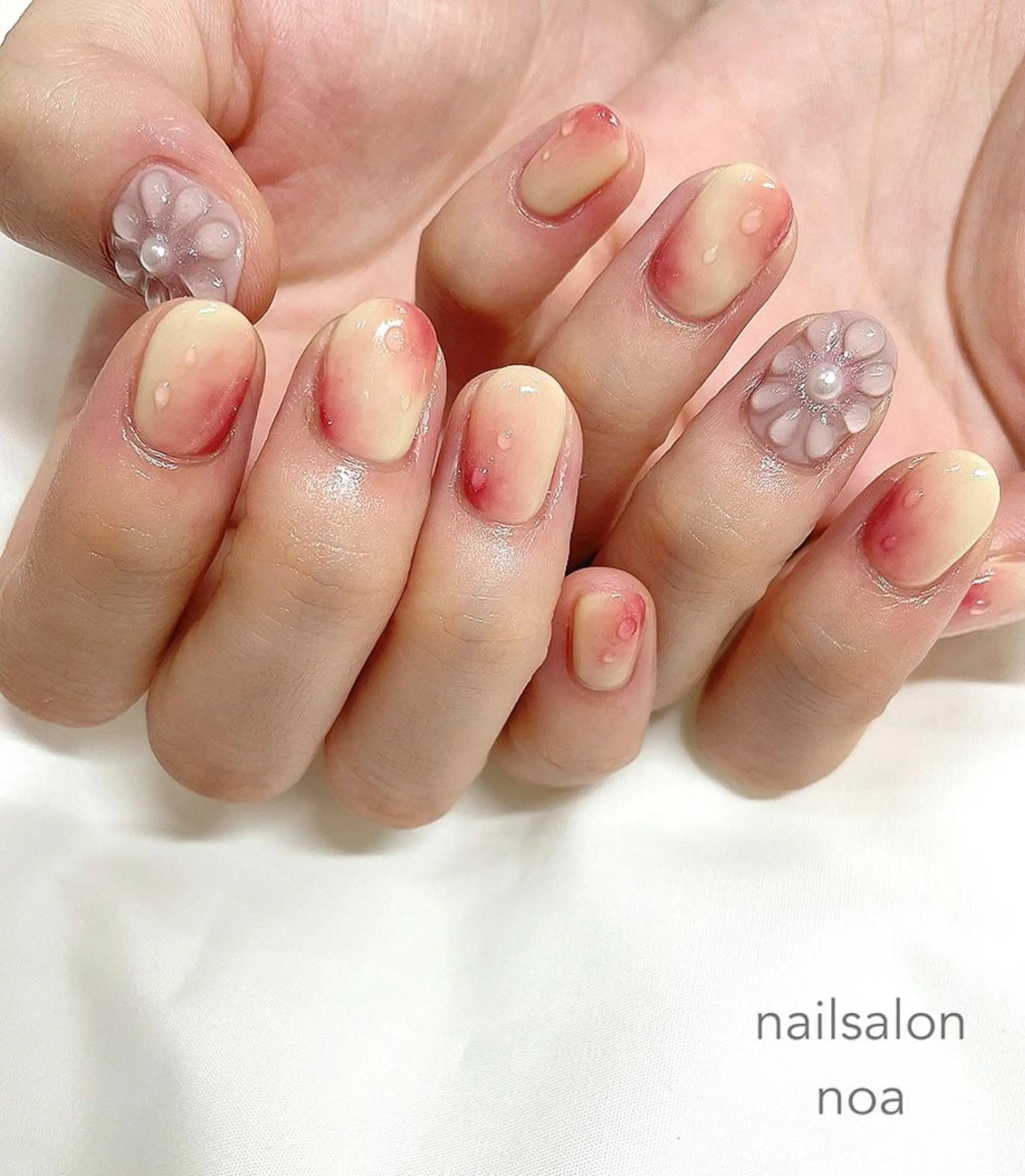 ネイル オーロラネイル カジュアル ジェルネイル 氷ネイル・うるうるネイル ニュアンスネイル nailsalon noa所属・nailist sakiのネイルデザイン