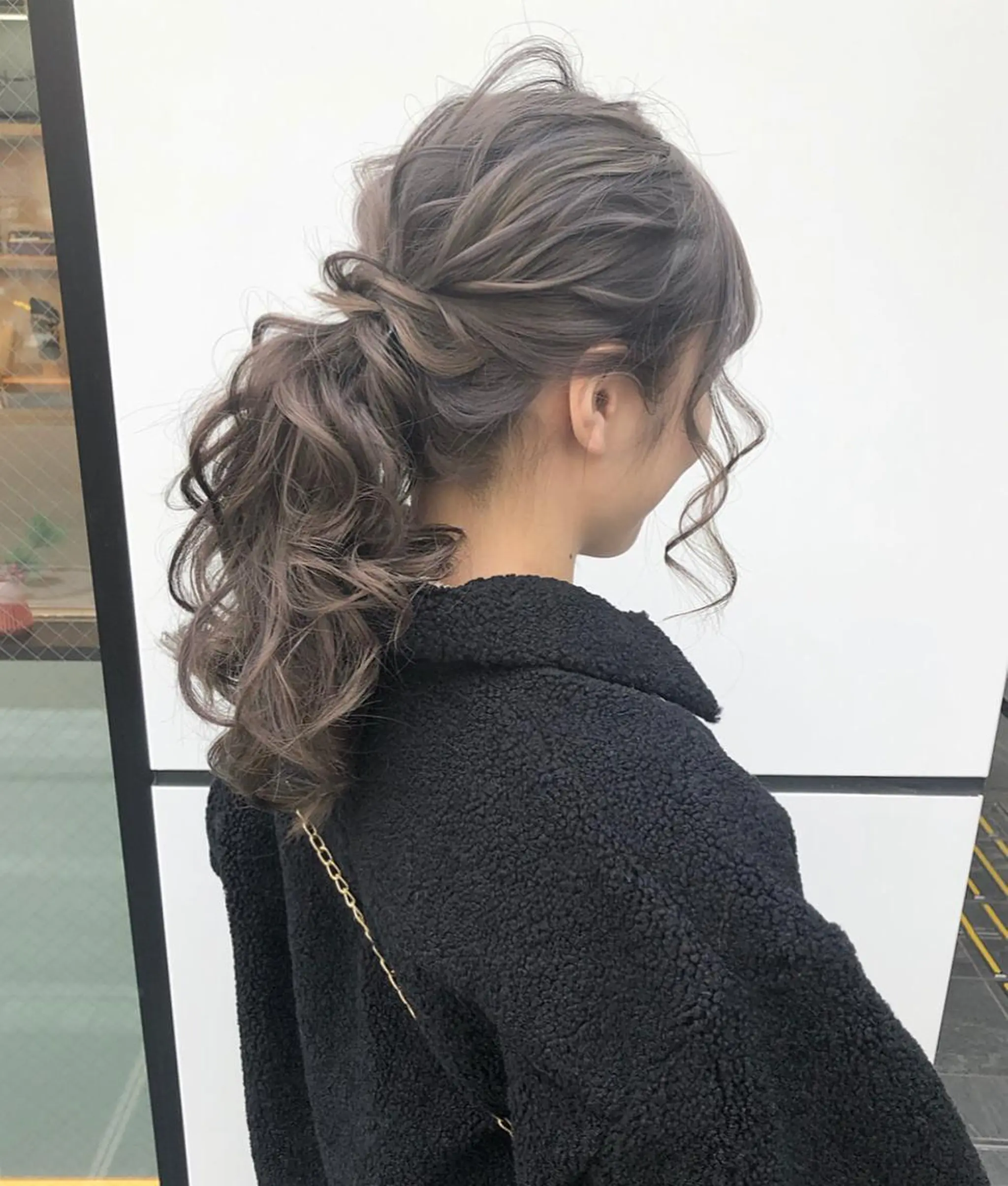 ロング カラー ヘアアレンジ ポニーテール autre所属・大久保 ひでなりのヘアスタイル
