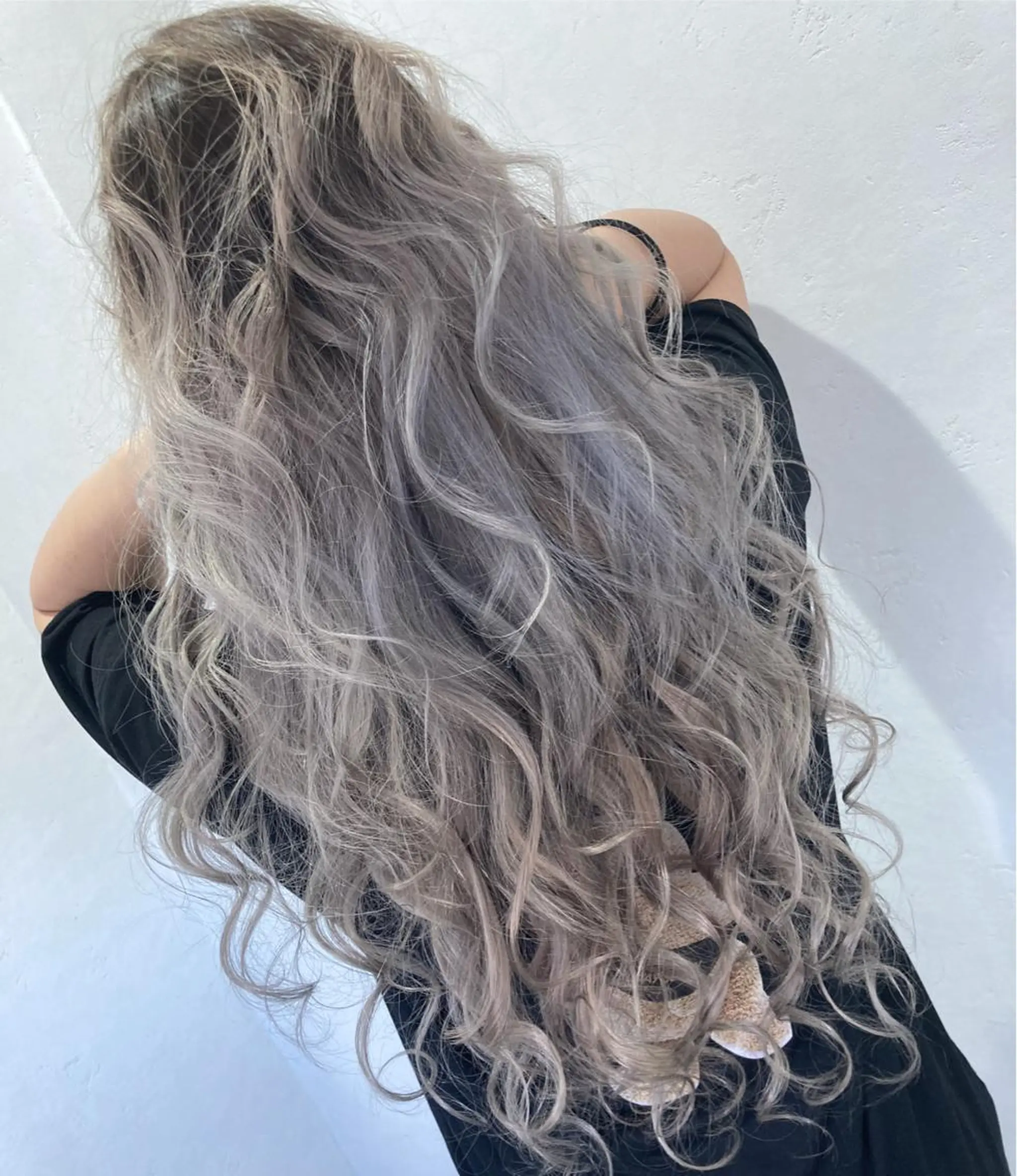 ロング カラー パーマ ブリーチ毛縮毛矯正 👑山口のヘアスタイル