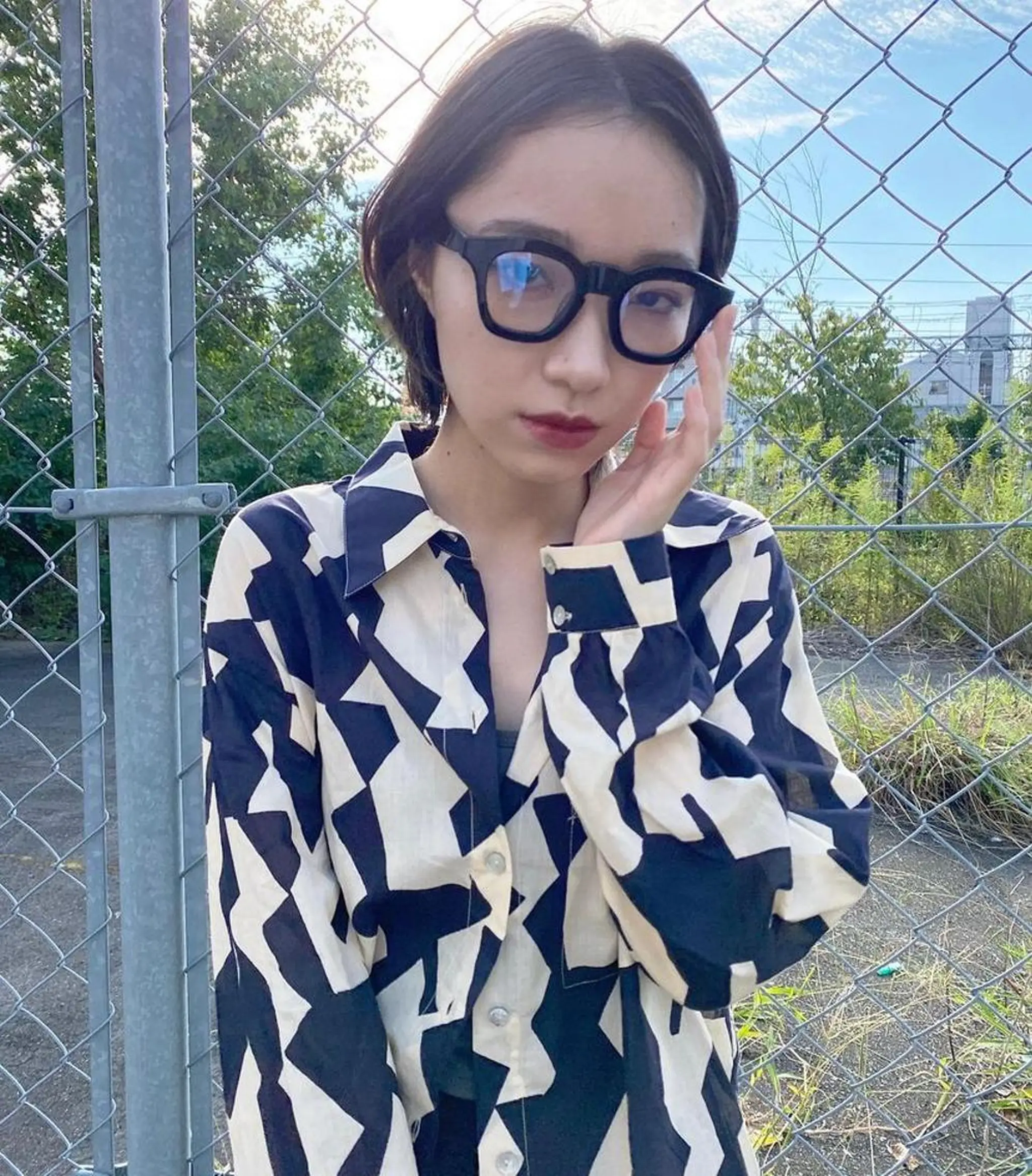 ショート レイヤーカット/ ダブルカラーサクライのヘアスタイル