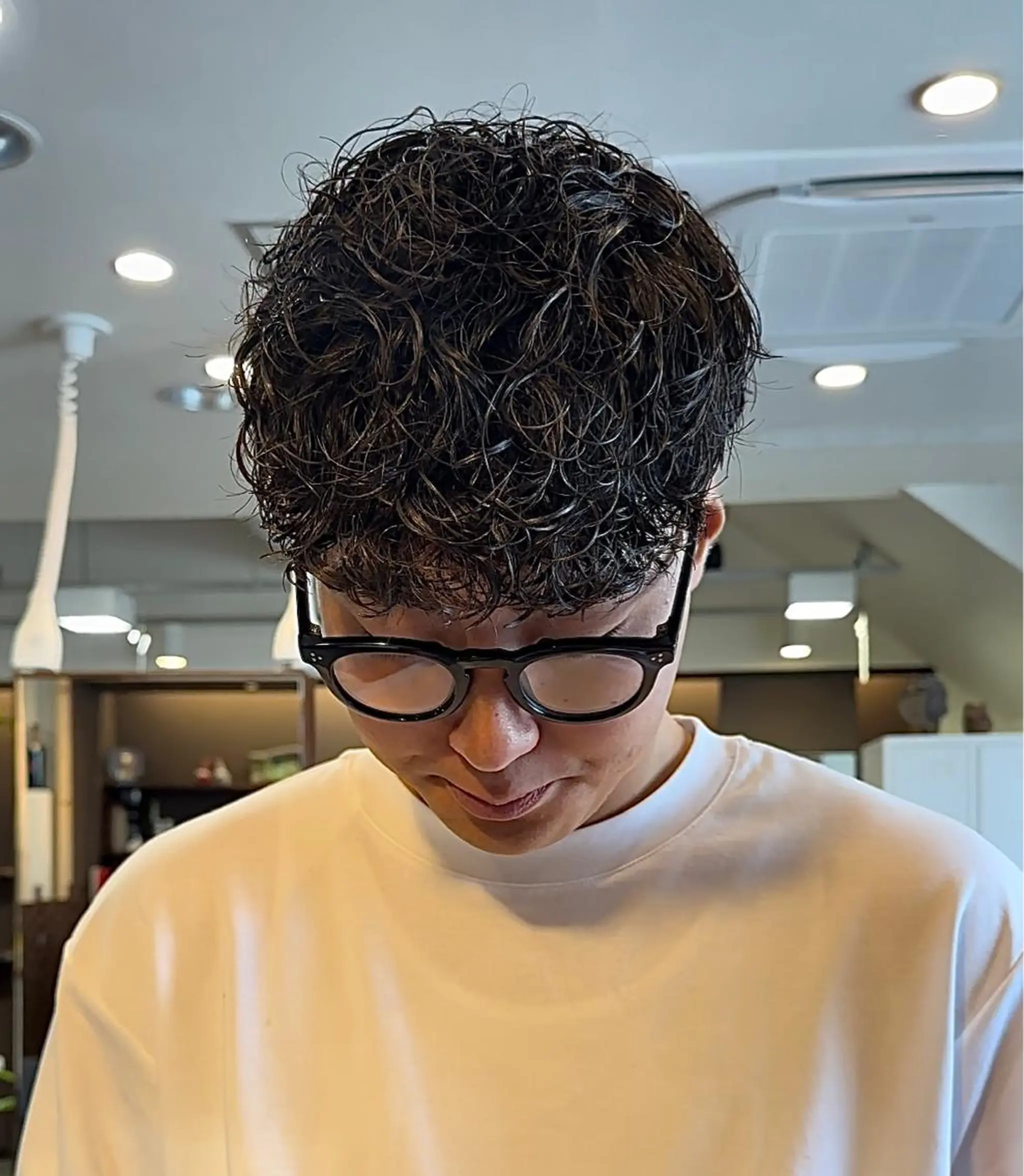 パーマ メンズ メンズパーマ プードルパーマ スペインカール メンズツイストパーマ ツイストスパイラルパーマ カット パーマ 年間2000名担当◎ パーマ職人/仲原佑樹のヘアスタイル