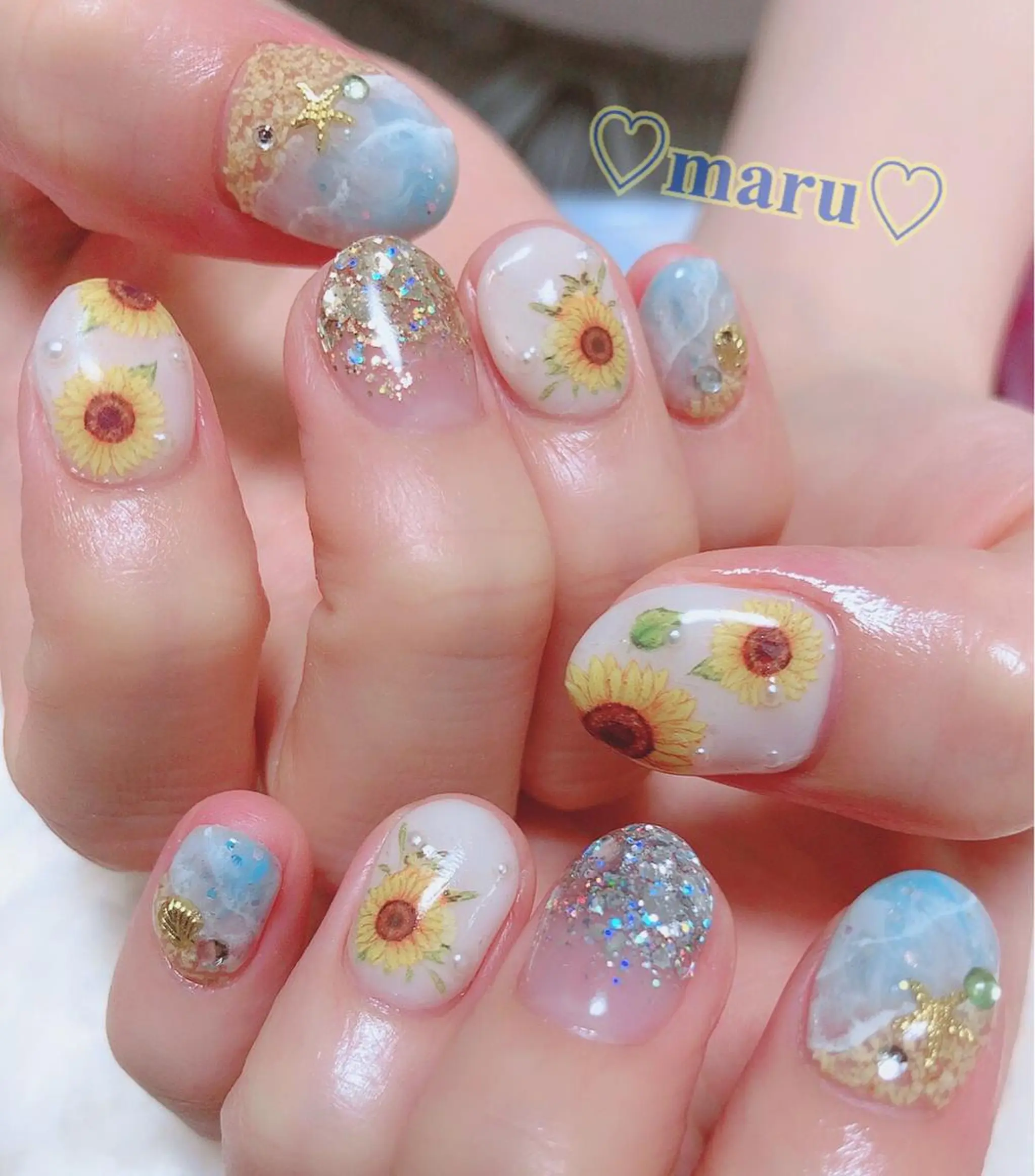 ネイル ハンドネイル フットネイル まるみ ♡のネイルデザイン