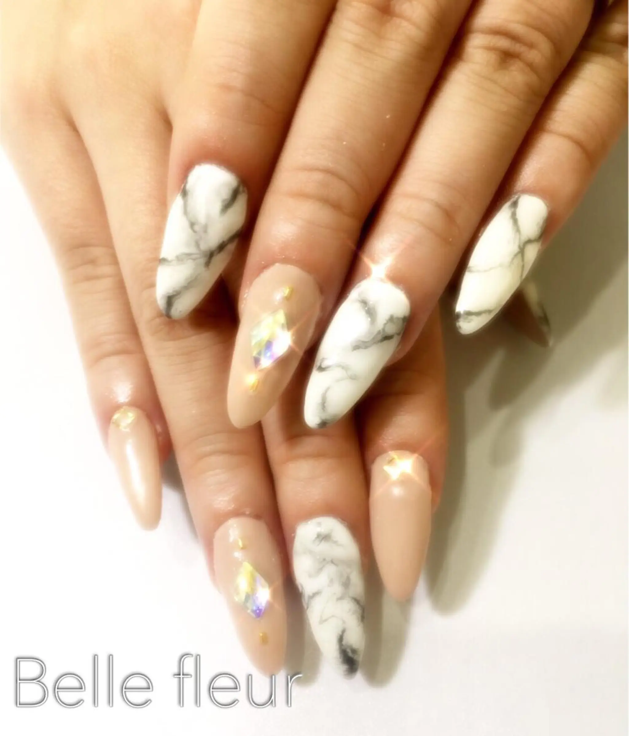 ロング ネイル Belle fleurのネイルデザイン