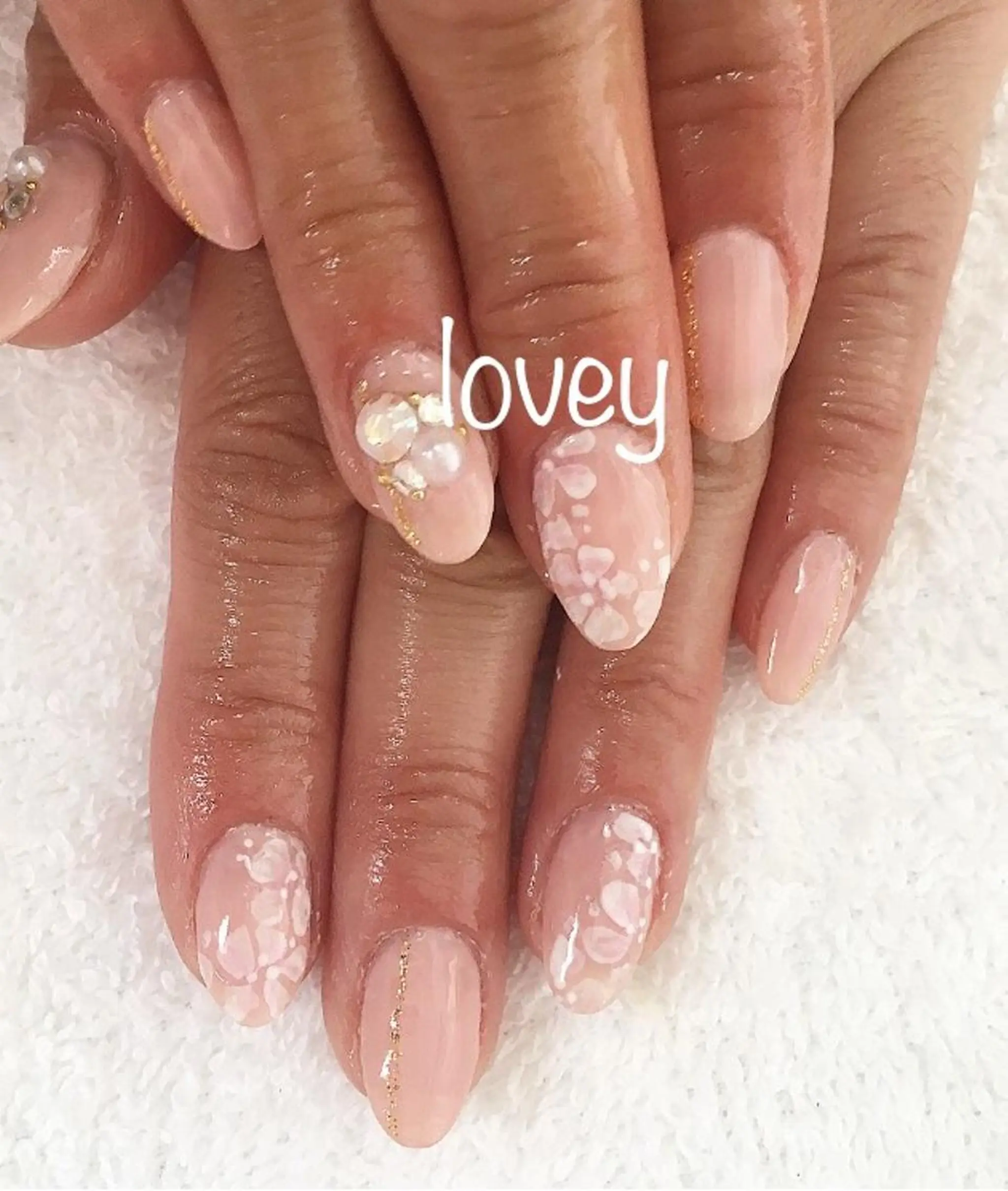 ネイル アートネイル フラワーネイル 水色 持ち込み ピンク プライベートサロン loveyのネイルデザイン