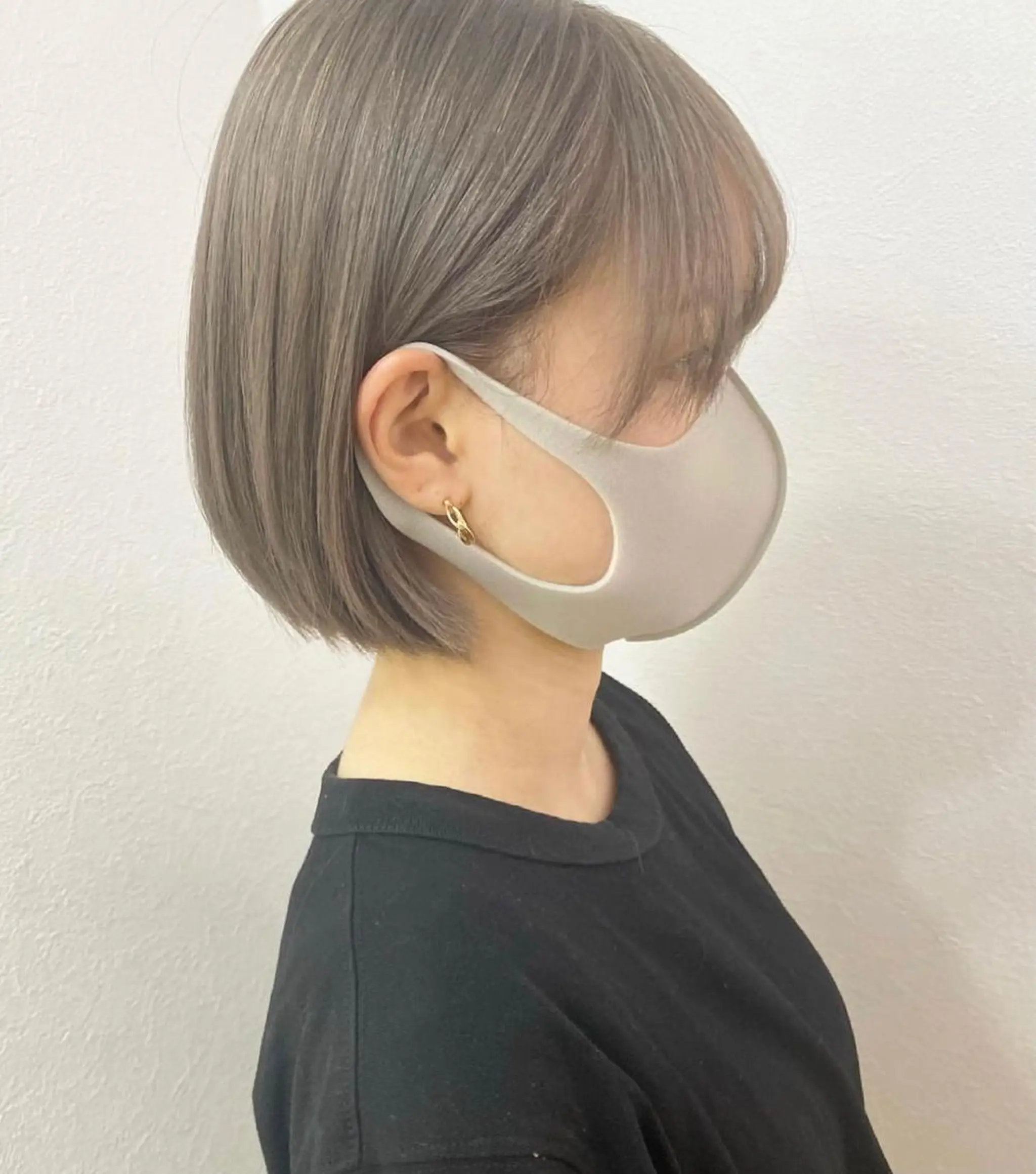 ミディアム カラー グレージュ 遠藤沙也加 /レイヤーカットのヘアスタイル