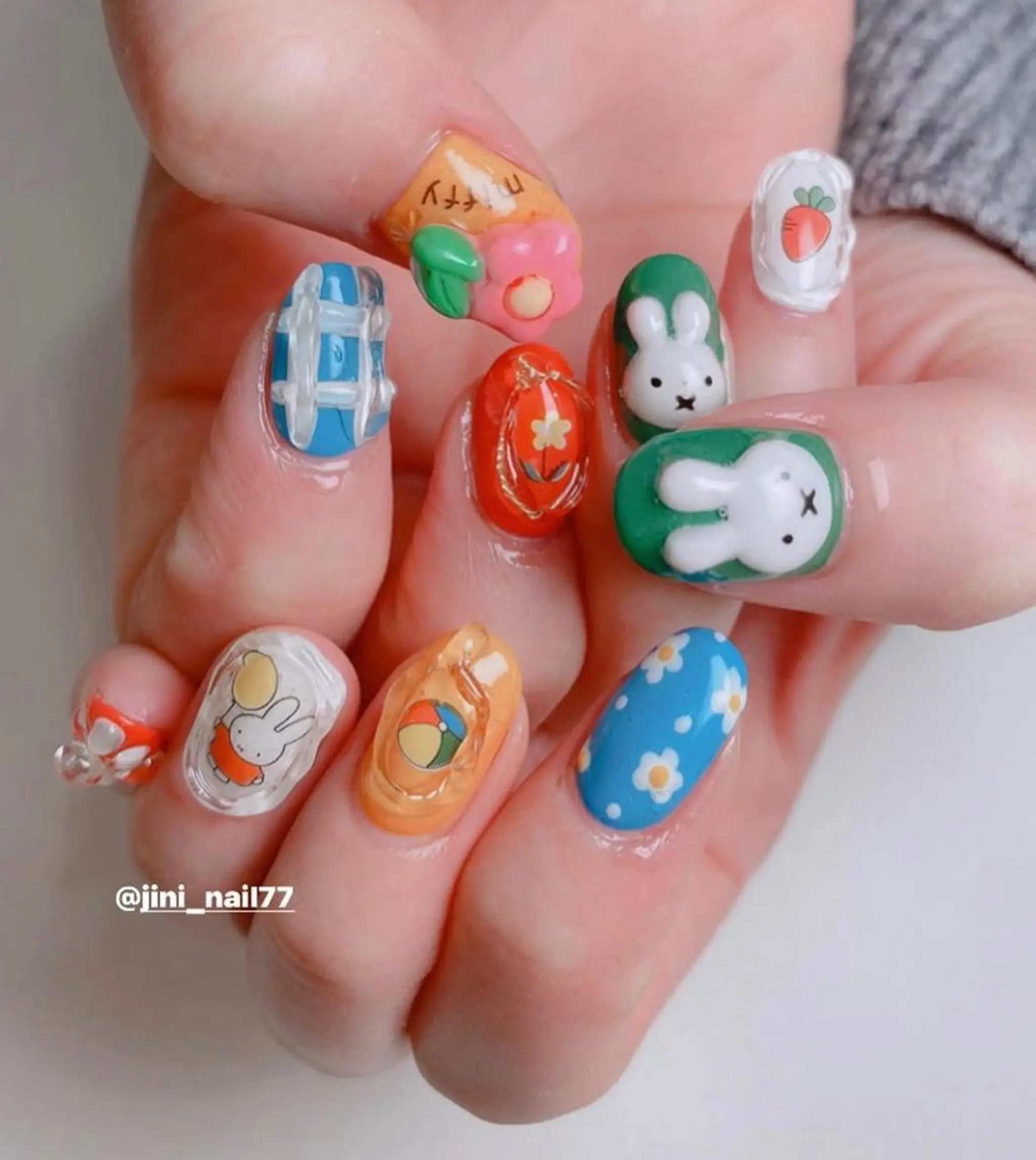 ネイル JINI NAIL所属・ジニ ネイルのネイルデザイン