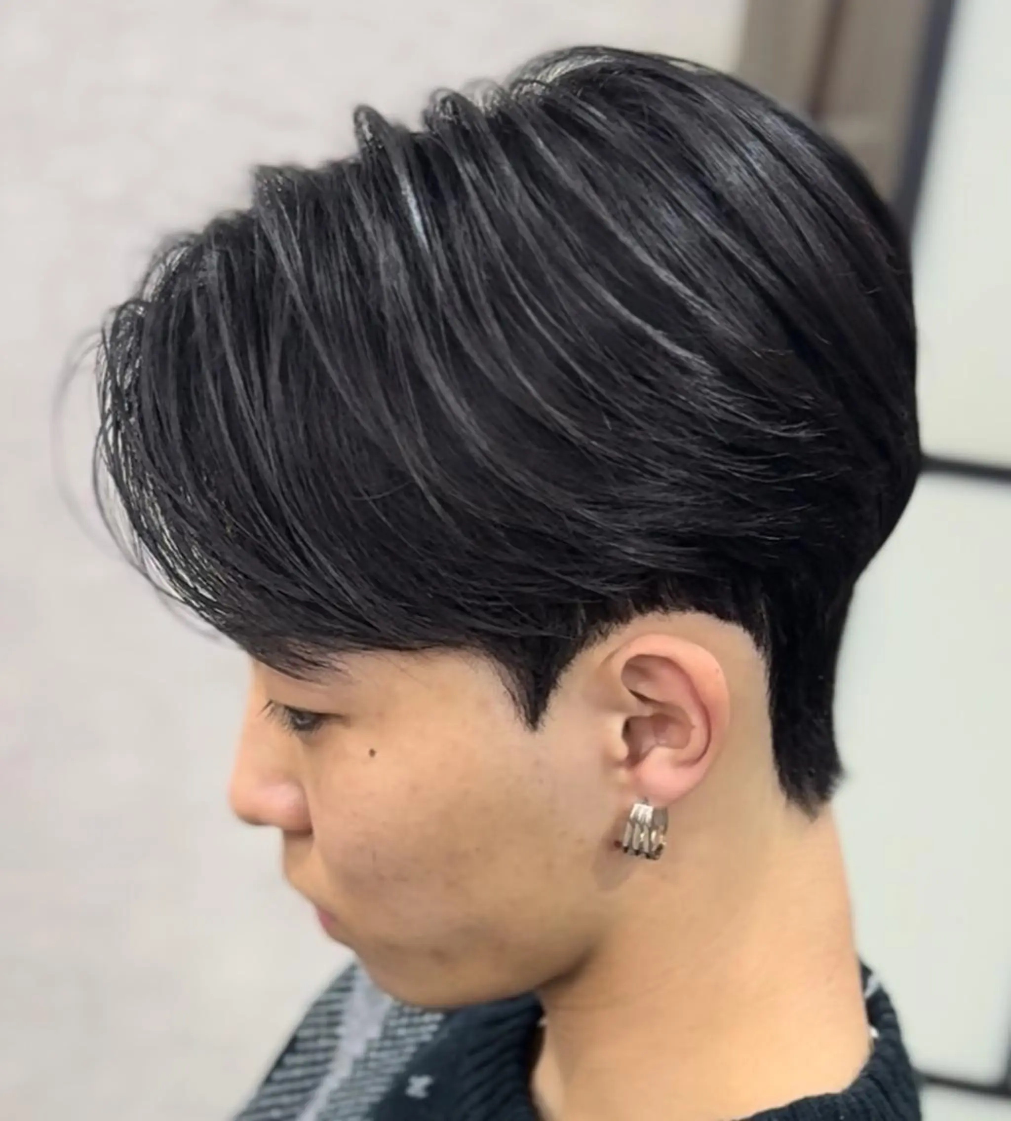 ショート パーマ カラー メンズ センターパート ダウンパーマ カルマパーマ メンズパーマ ニュアンスパーマ カット パーマ トリートメント ヘアセット Men's Eir Kodamaのヘアスタイル