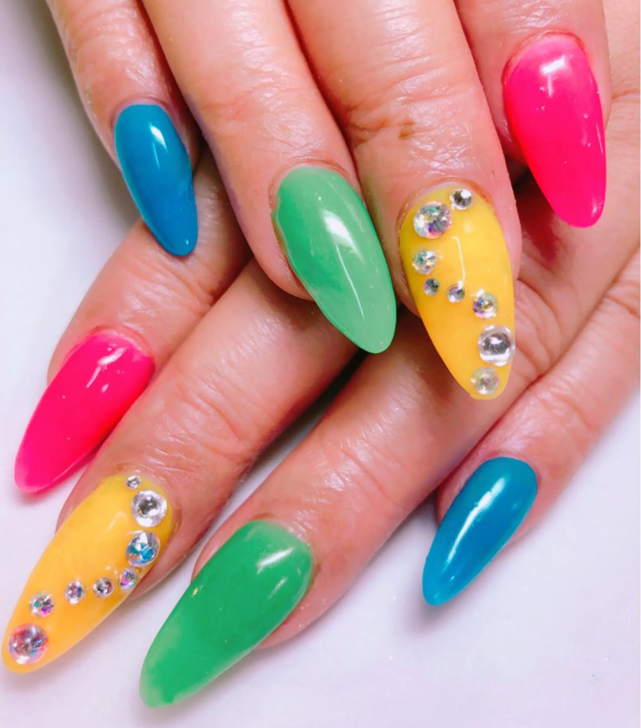 ネイル アートネイル ジェルネイル スカルプネイル bijou所属・相馬 礼菜のネイルデザイン