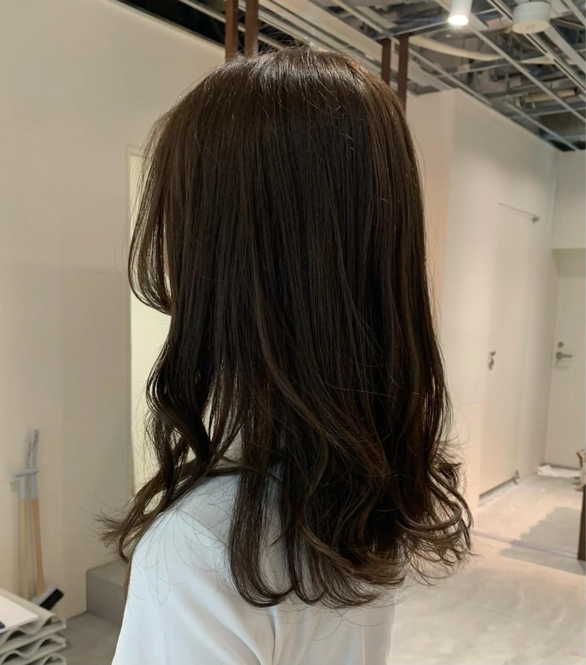 セミロング カラー 【ミディアムと ロングに特化】島田恋のヘアスタイル