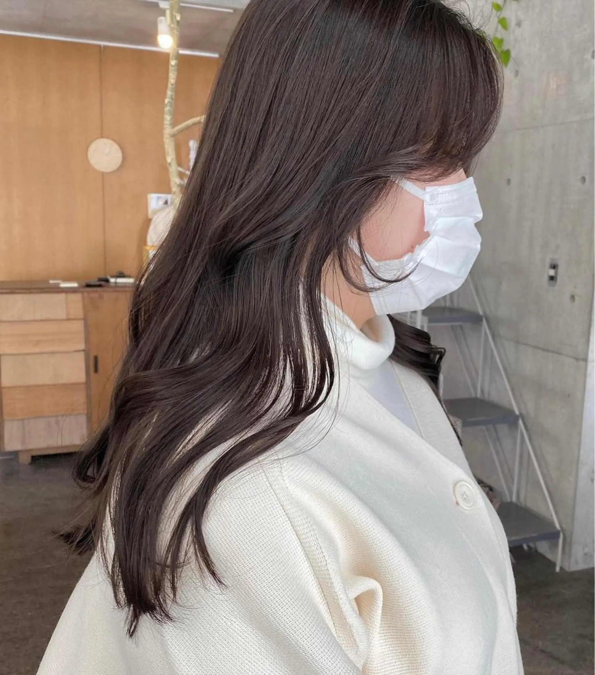 ロング カラー パーマ ヘアアレンジ メンズ キッズ ネイル マツエク・マツパ アイブロウ モリモト サナのヘアスタイル