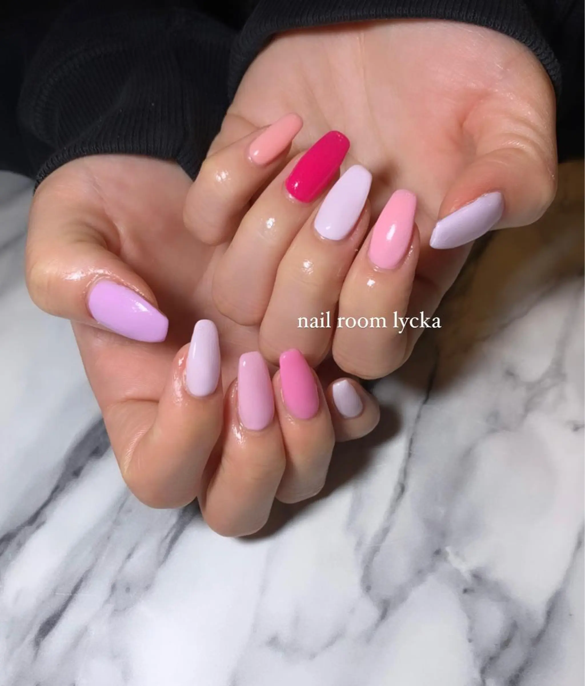 ネイル ﾈｲﾙﾙｰﾑﾘｯｶ 𝐦𝐚𝐲𝐮のネイルデザイン