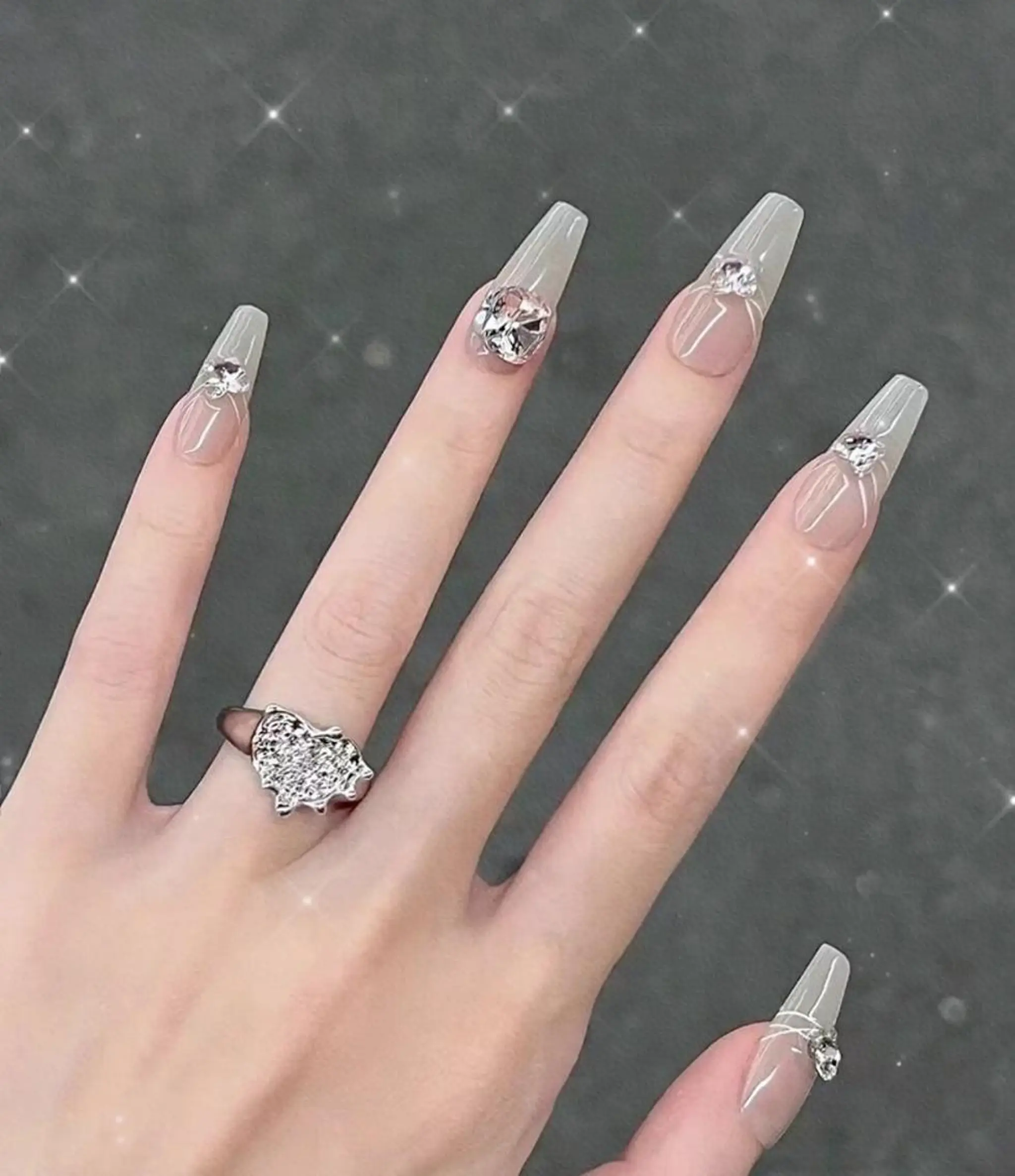 ネイル 💅E•U•B NAIL🌹所属・横浜市中区曙町 ネイルE·U·Bのネイルデザイン