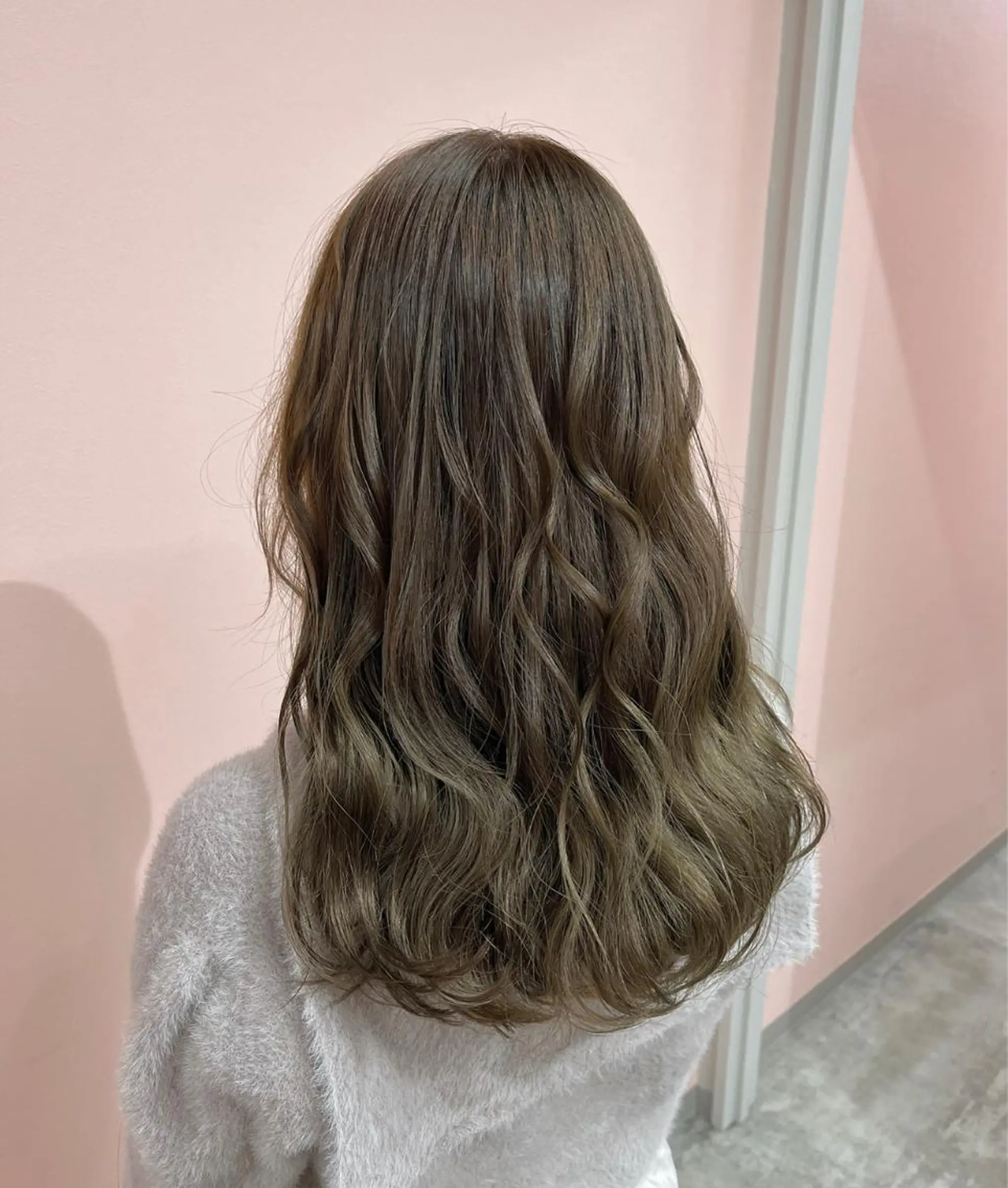 セミロング カラー グレージュ オリーブグレージュ オリーブグレー RIYA❤︎ Aujuaソムリエのヘアスタイル