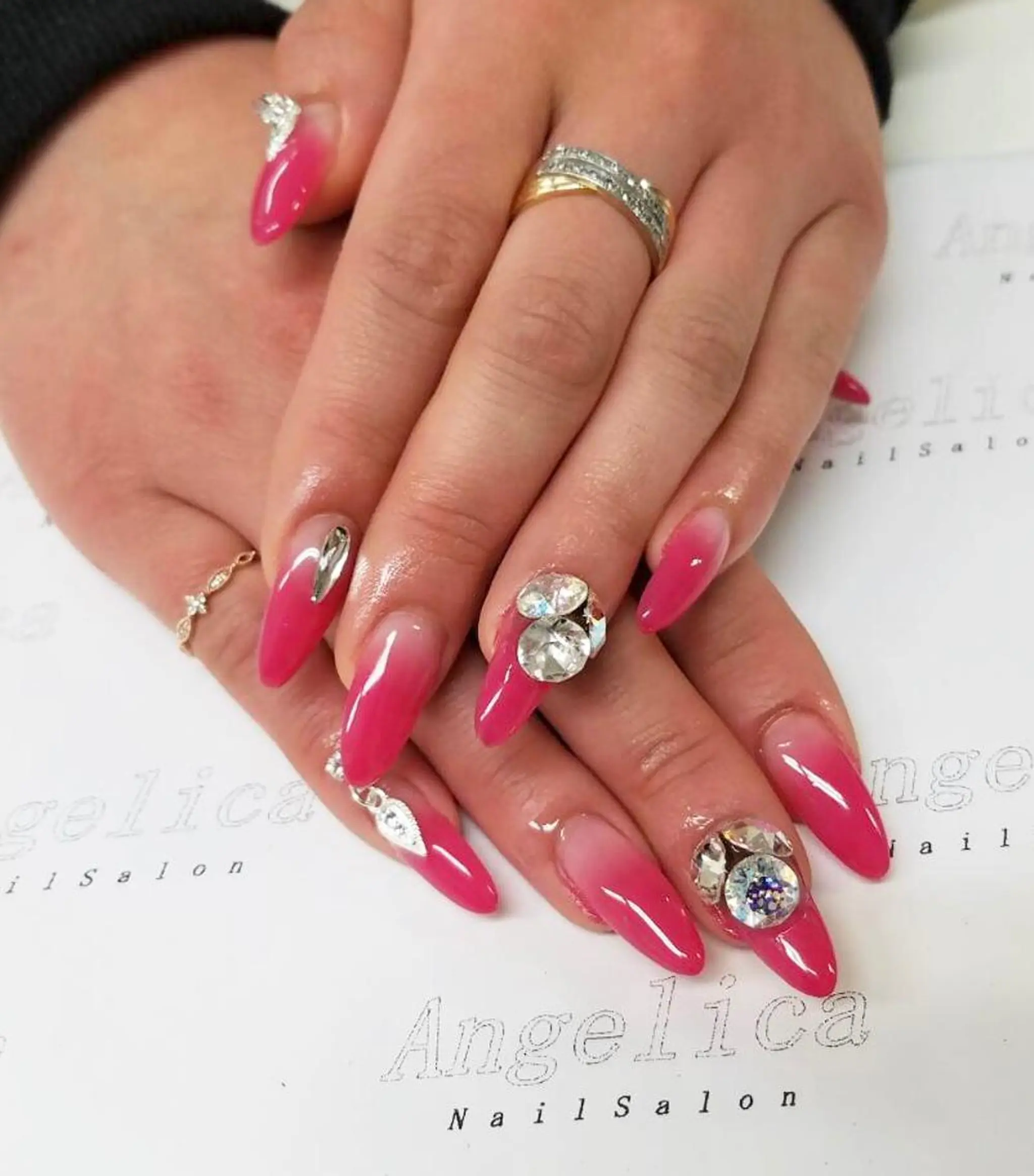ネイル Angelica ネイリストのネイルデザイン