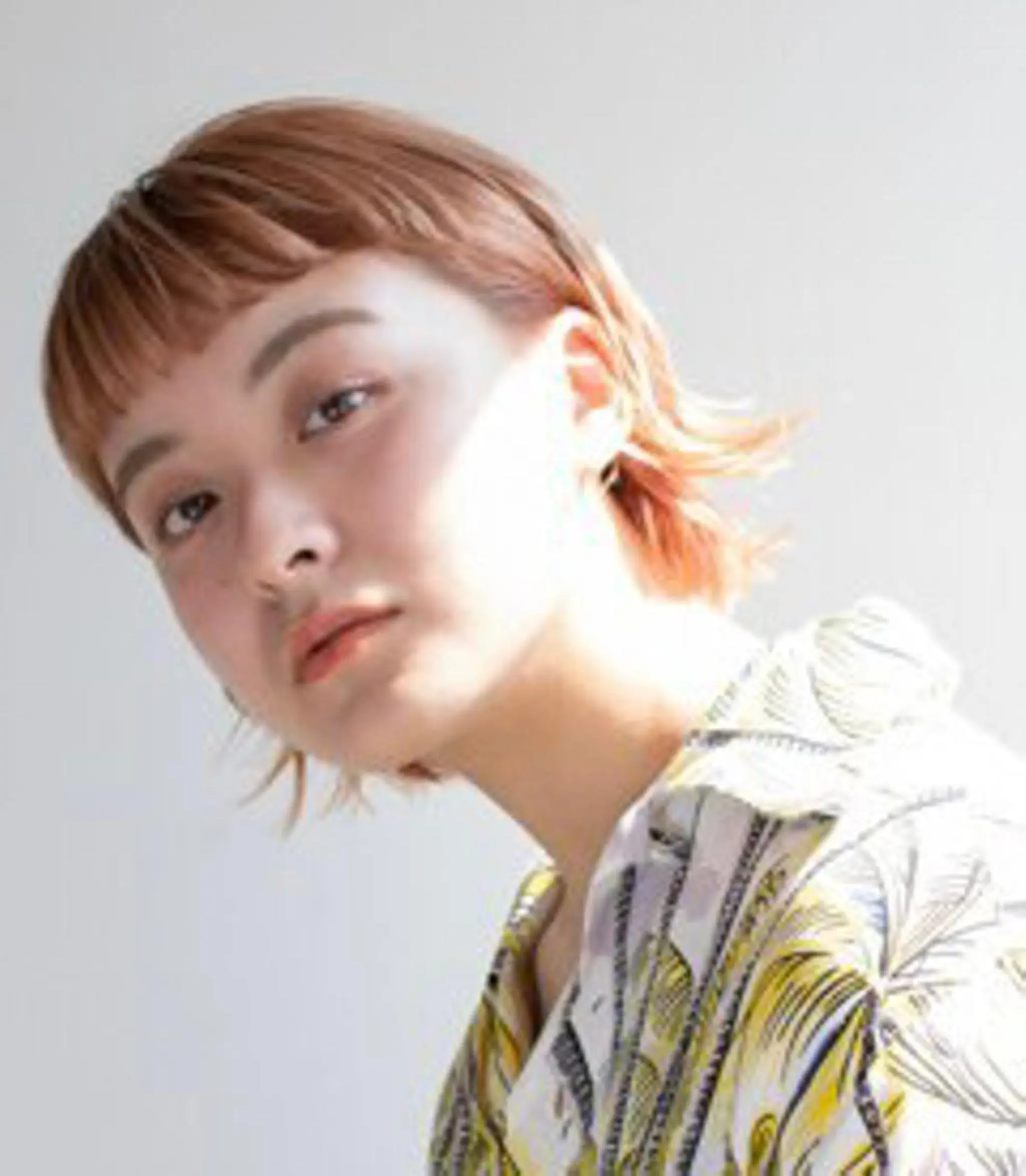 ショート カラー 土屋 悠人のヘアスタイル