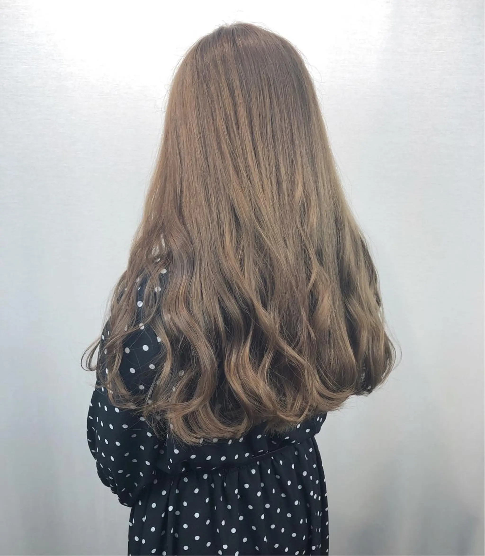 ロング カラー ベージュカラー ミルクティーベージュ ヘアカラー 2nd所属・🤍2nd🤍田所 美希のヘアスタイル