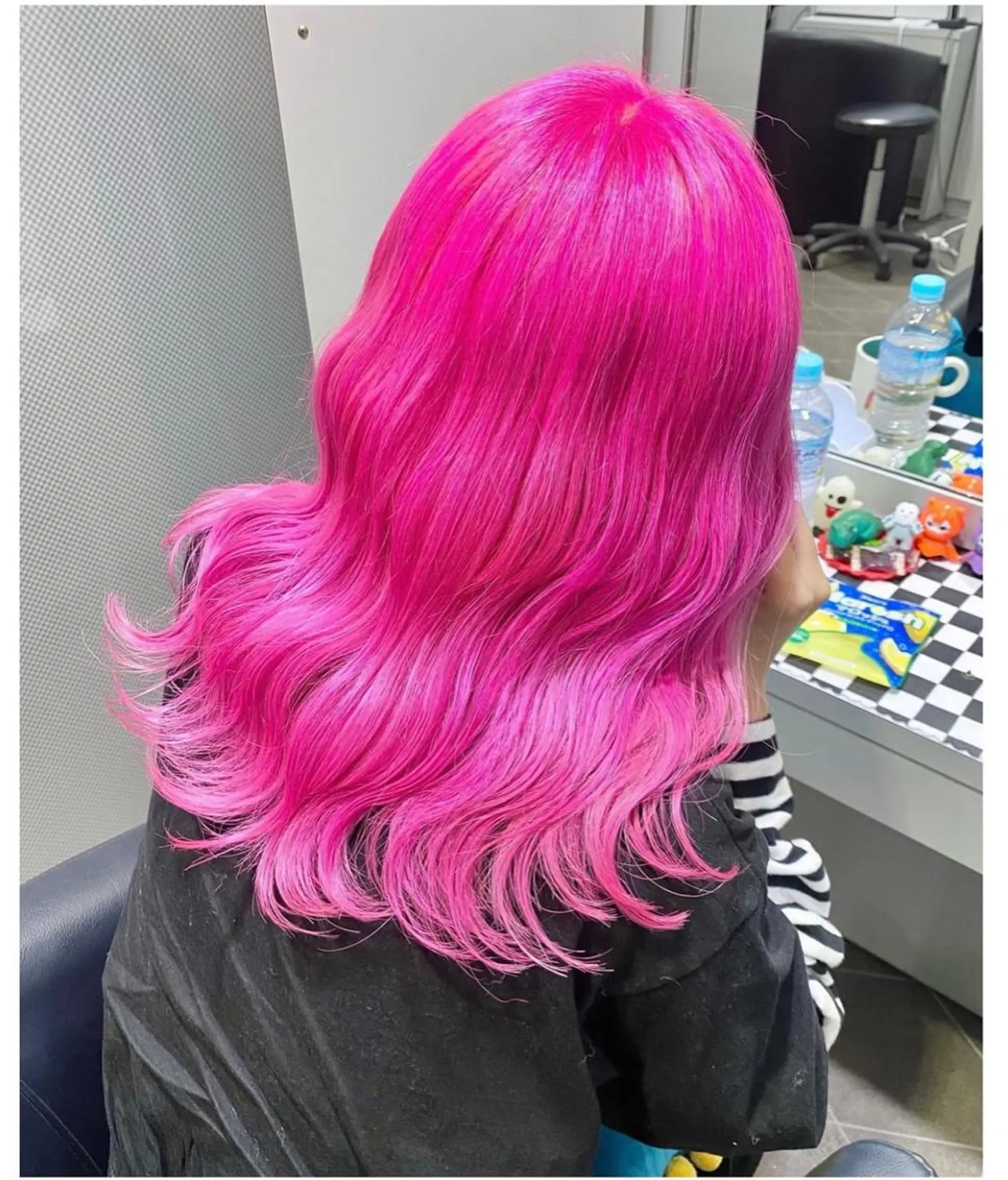 ミディアム カラー ピンクカラー ヘアカラー GARU-ガル-所属・TSUNO🦖 派手髪/オタク美容師のヘアスタイル