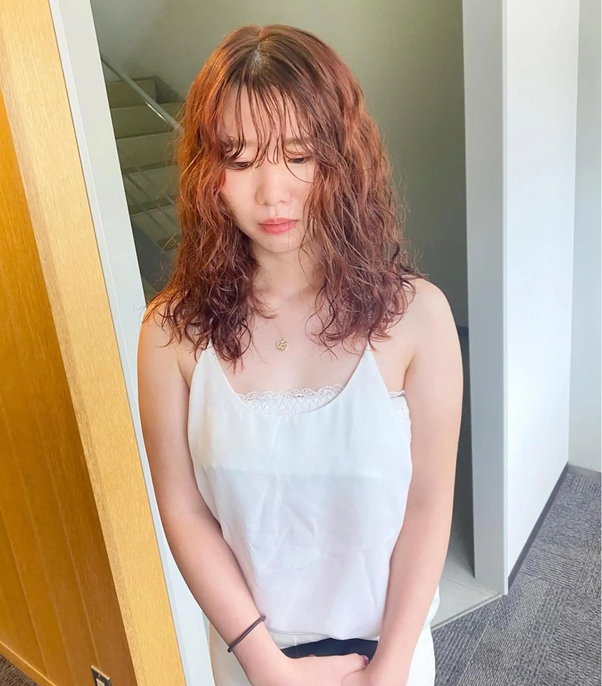 セミロング 髪と音処　マトぺ所属・デザインカラー/ボブ ブリーチカラー/ユリのヘアスタイル