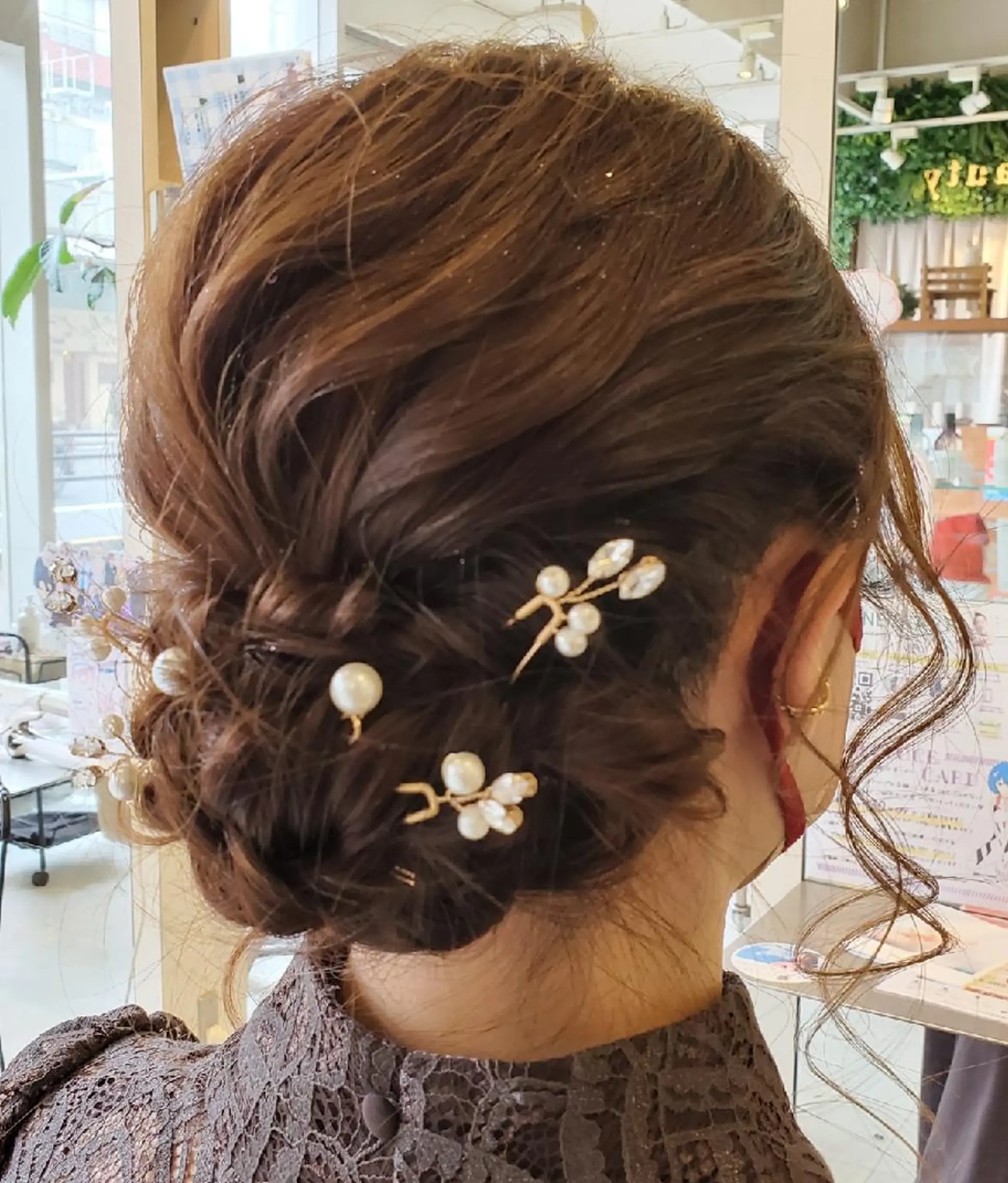 ヘアアレンジ 髪飾り ヘアセット 浦川 敬太のヘアスタイル