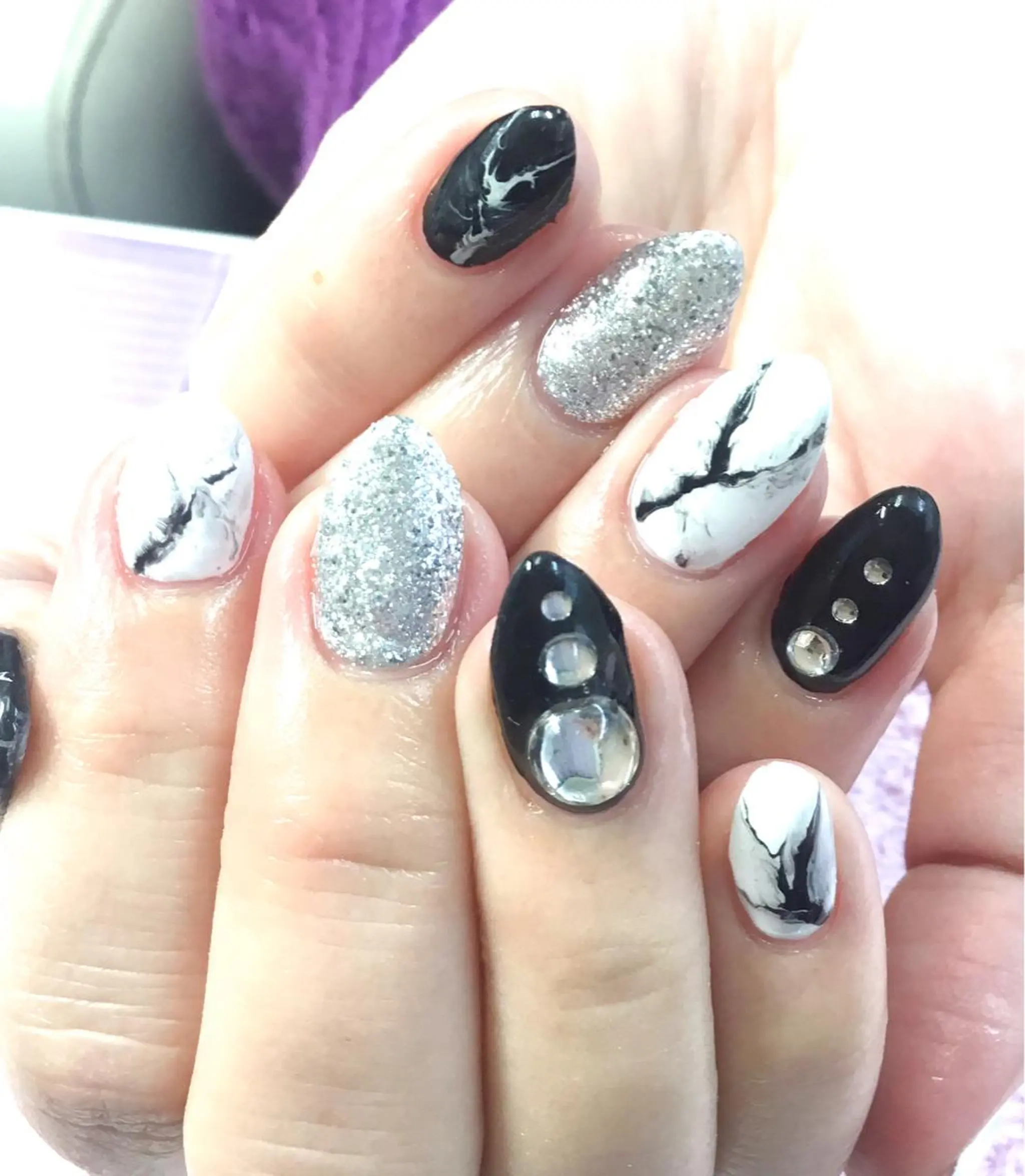 ネイル e.nail所属・和賀井 恵理のネイルデザイン