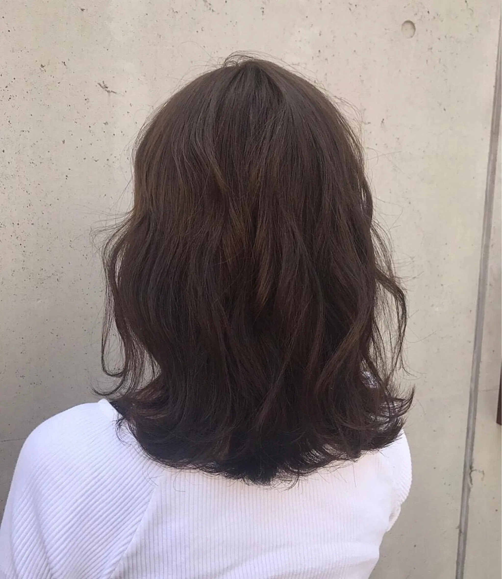 ミディアム ヘアカラー トリートメント 酸性縮毛矯正🧴韓国 レイヤー/髪質改善のヘアスタイル