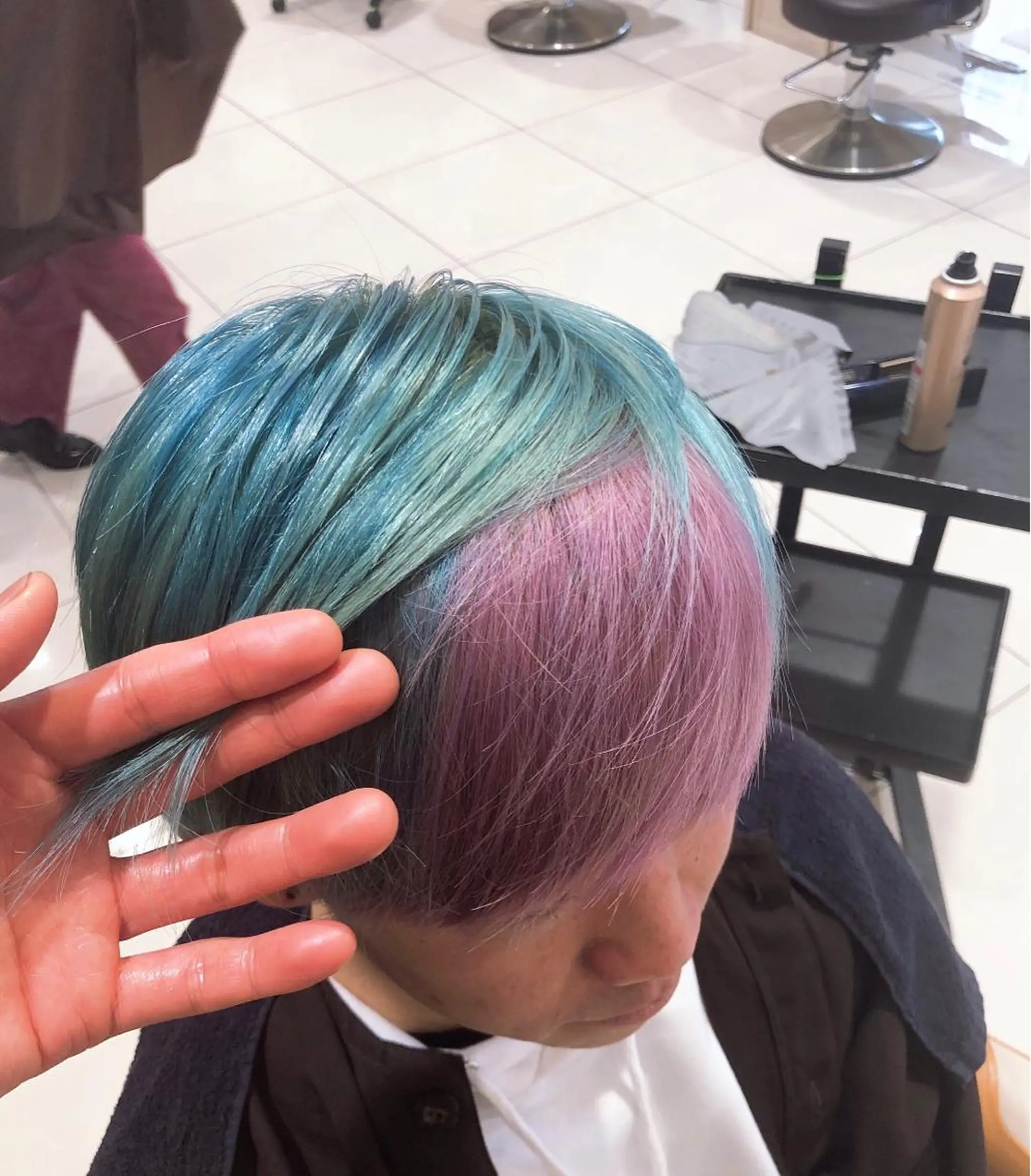 ショート カラー ブルーカラー バイオレットカラー ヘアカラー トリートメント 難しい髪質の縮毛矯正 高岡/射水/髪質改善のヘアスタイル