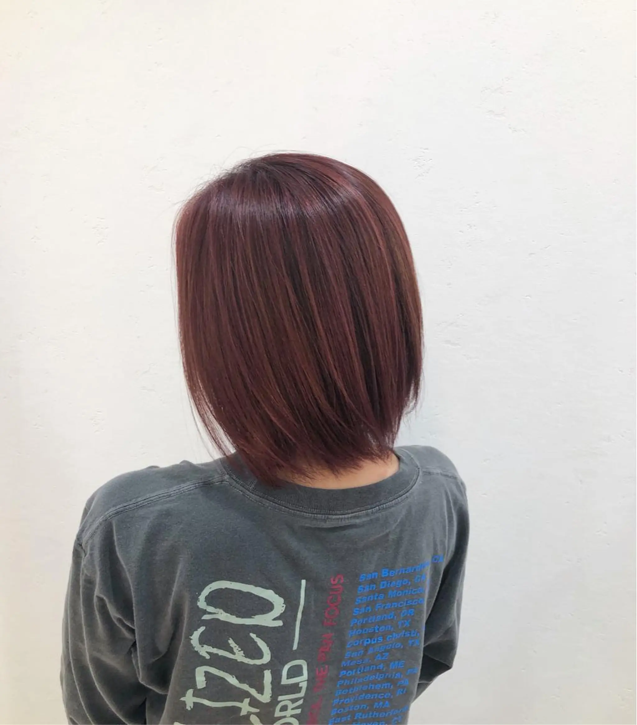 ショート カラー ブリーチ ハイライトカラー レッドカラー ハイライト ヘアカラー ニュアンスカラー🫧 加納のヘアスタイル