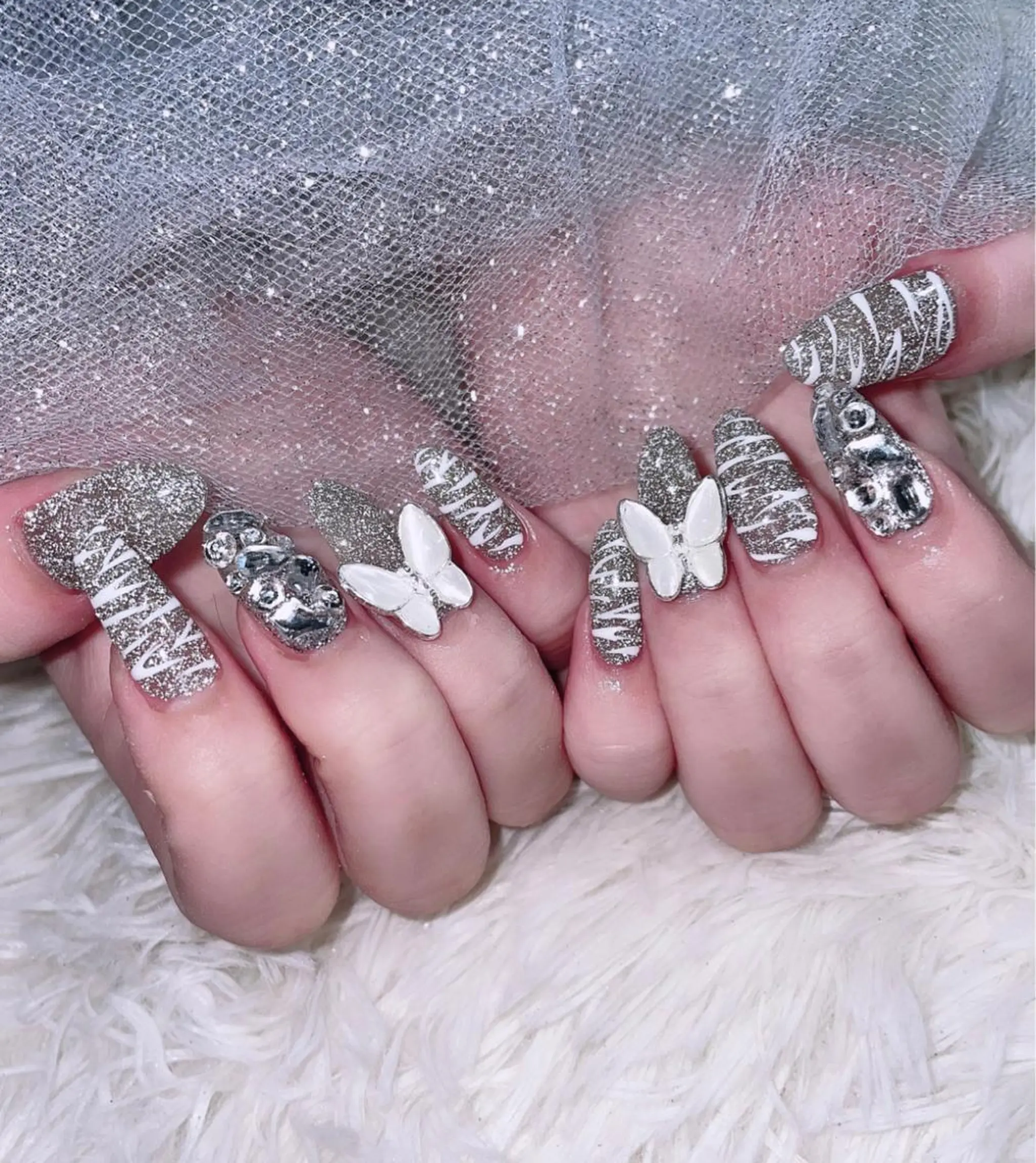 ネイル 高草木 桃香のネイルデザイン