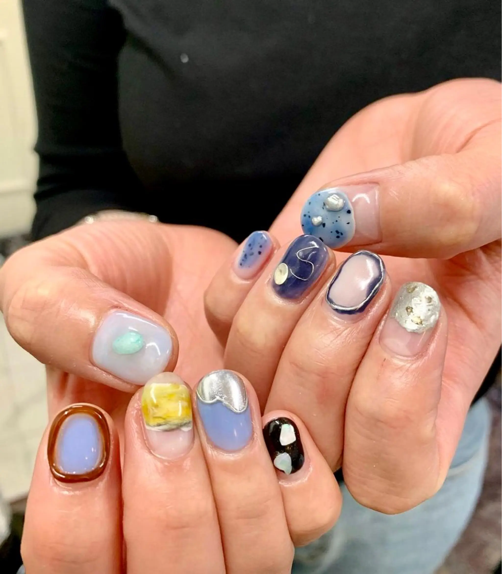 ショート m kaori𓃟のネイルデザイン