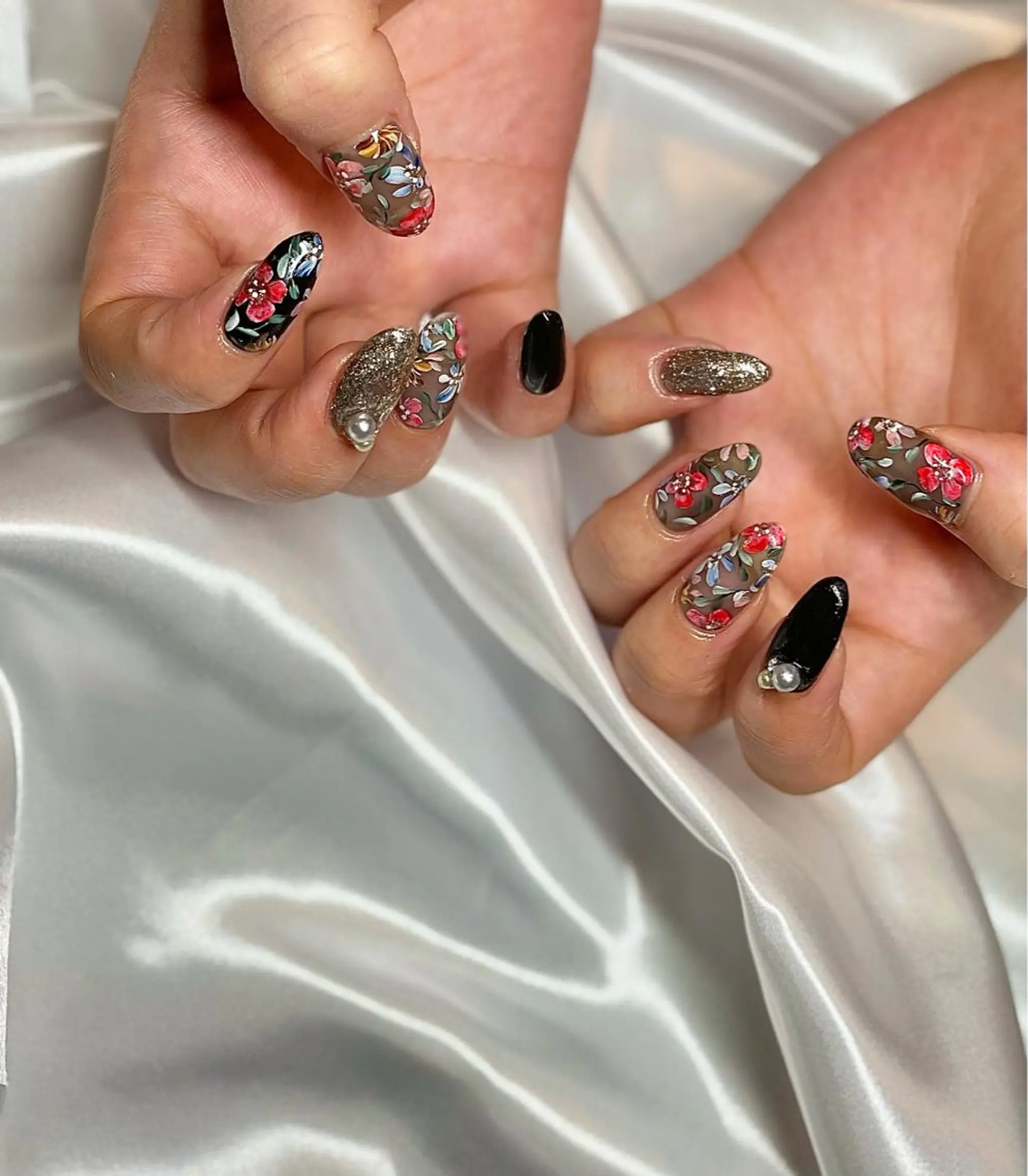 ロング カラー パーマ ヘアアレンジ メンズ キッズ ネイル マツエク・マツパ 黒髪 フラワーネイル nail&eye Aoのマツエク・マツパデザイン