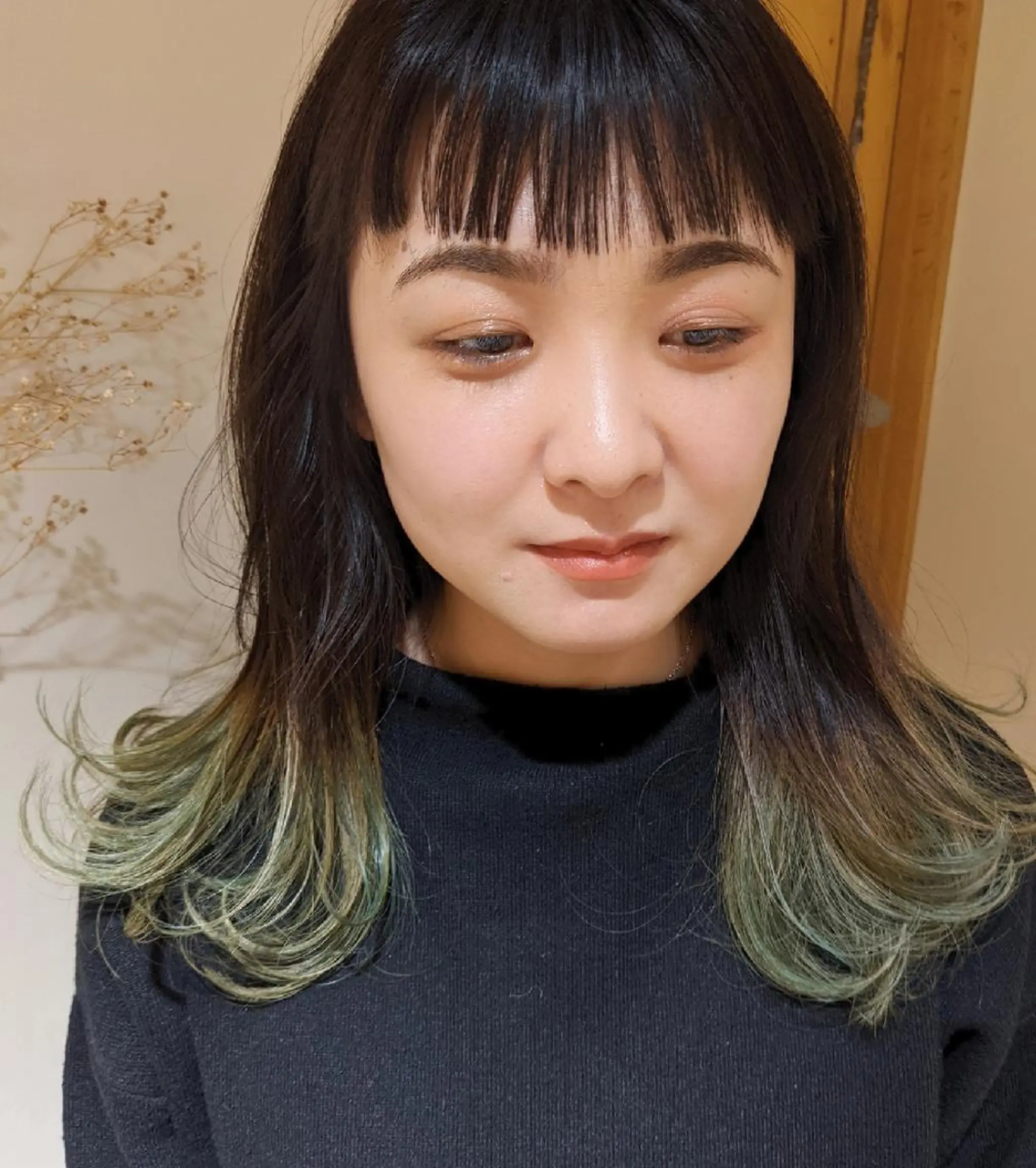 ロング カラー ブリーチ kaminote所属・マエハラ ナナのヘアスタイル