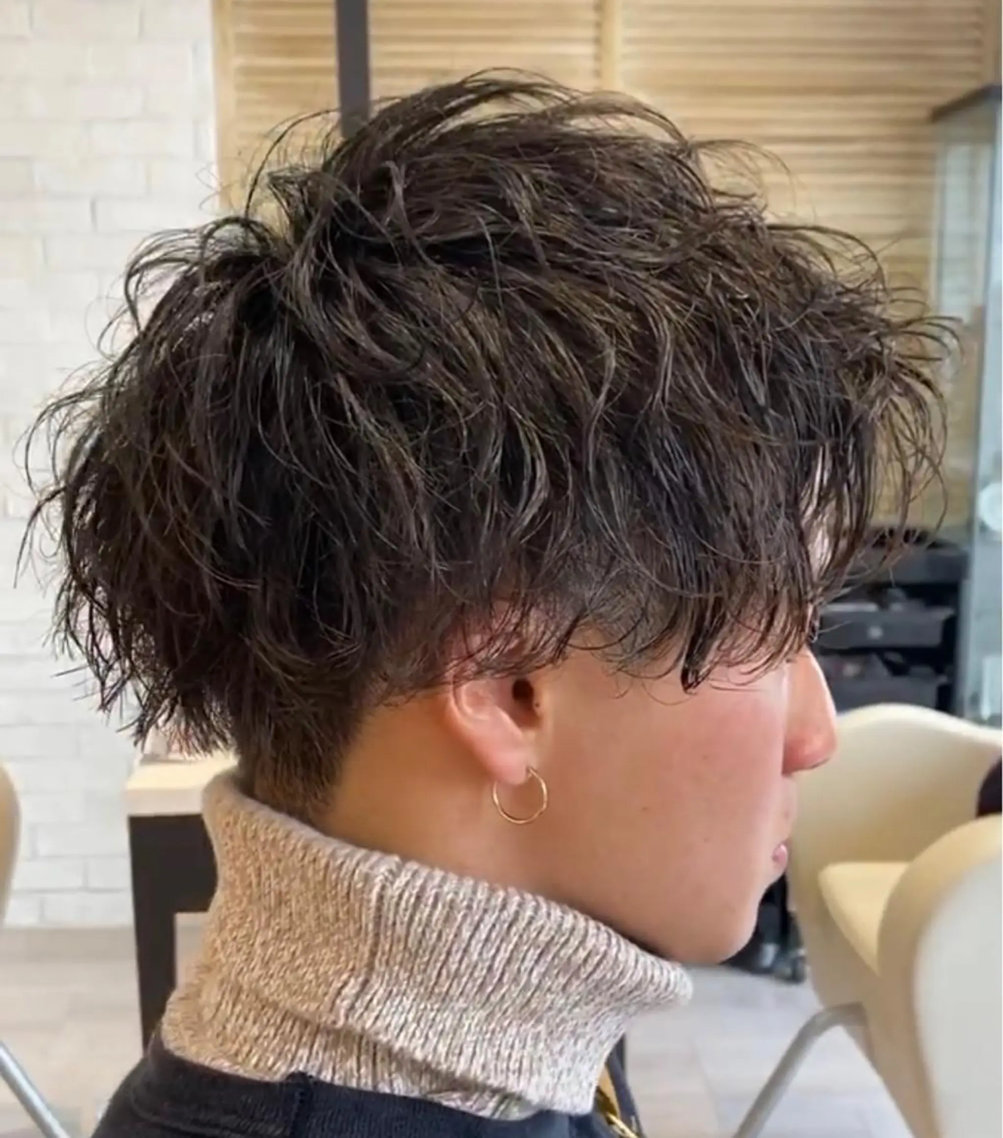 ショート パーマ メンズ メンズパーマ ツイストスパイラルパーマ スパイラルパーマ カット パーマ ヘッドスパ ヘアセット HAIR STUDIO buzz所属・金子 富士のヘアスタイル