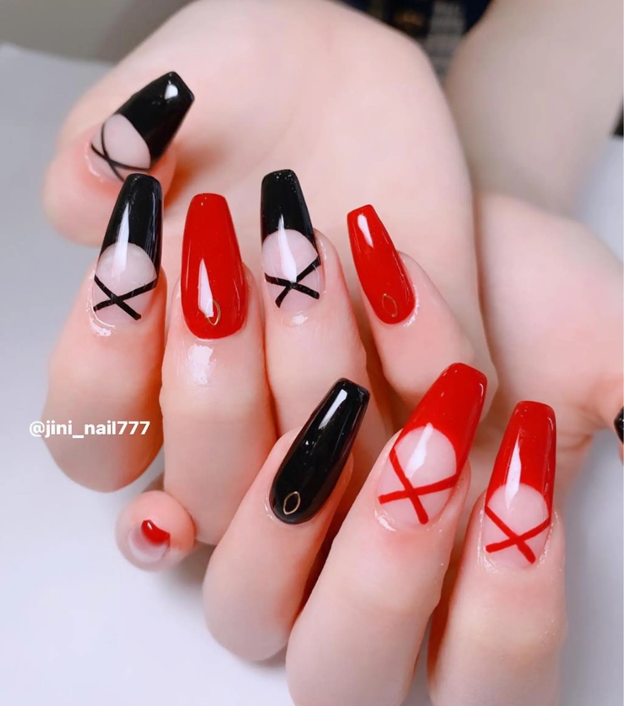 ネイル JINI NAIL所属・ジニ ネイルのネイルデザイン