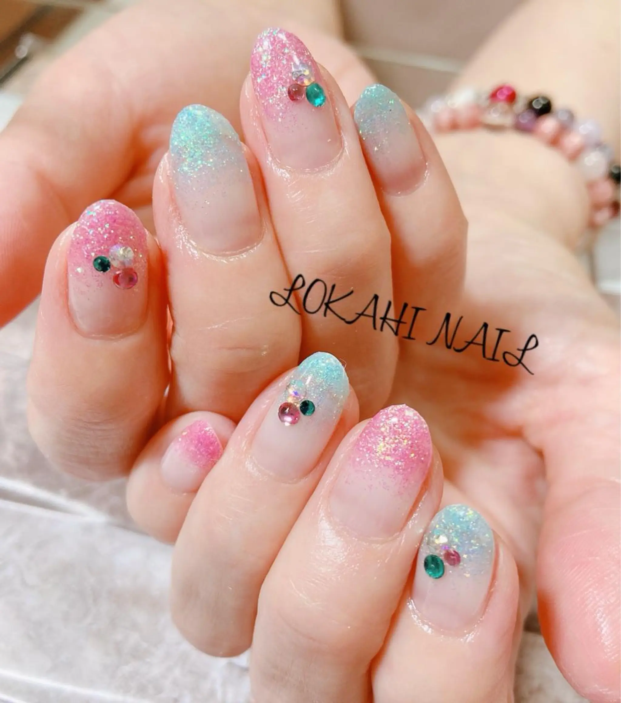 ネイル グラデーション ラメ(グリッター) ラメグラデーション Lokahi NAILのネイルデザイン