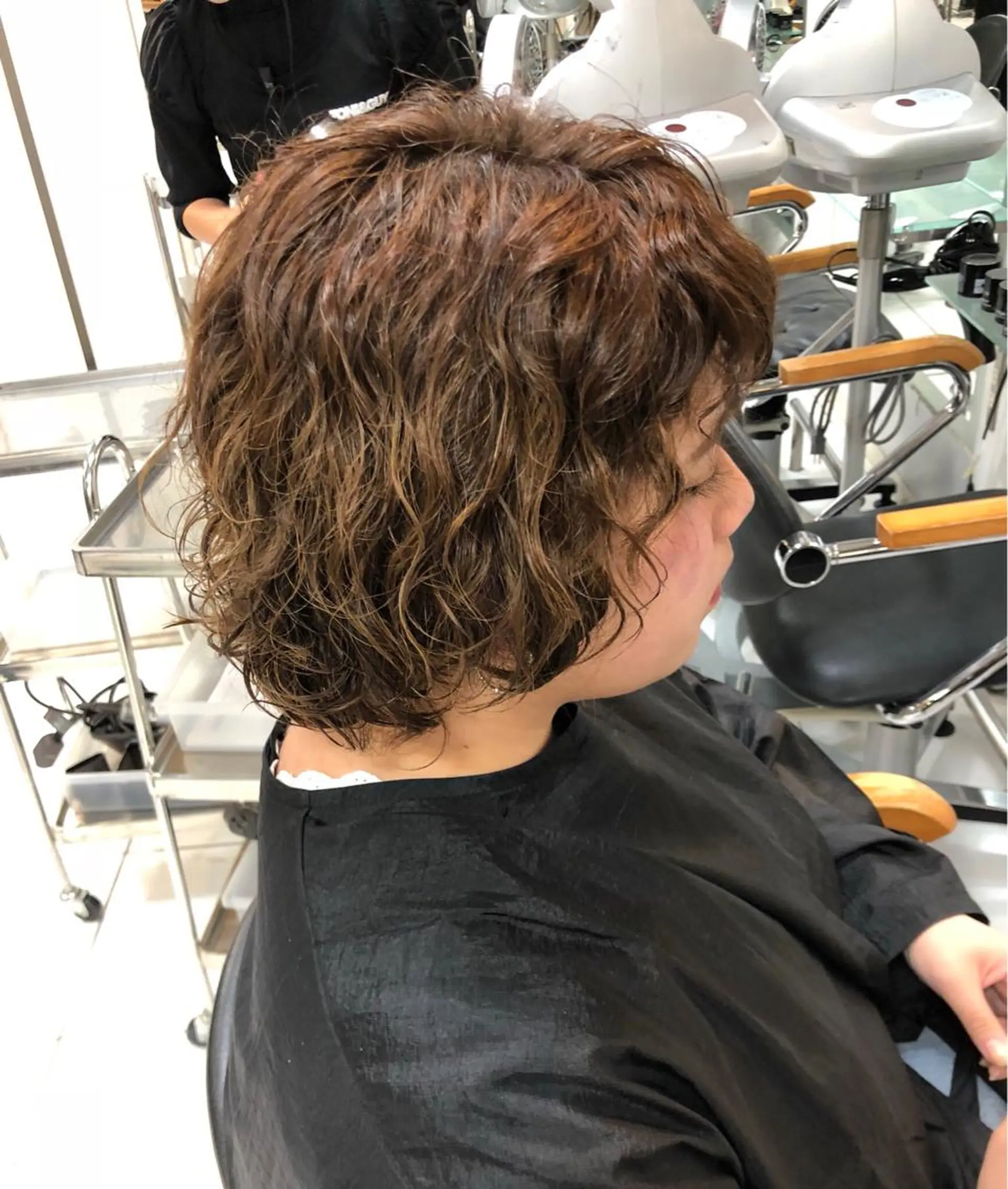 ショート くせ毛 小久保 なるみのヘアスタイル