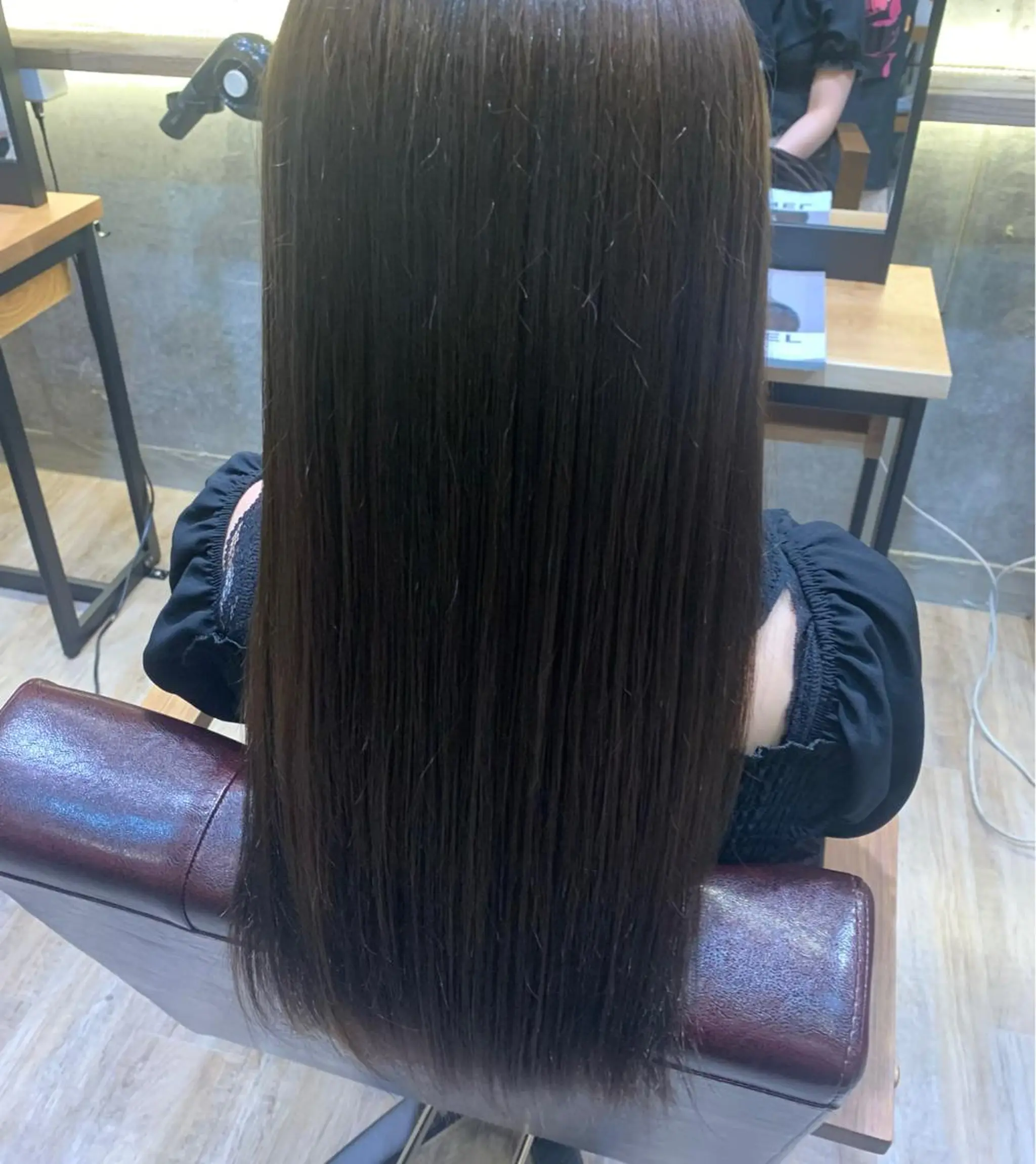 カラー Regalo norte所属・岡 春奈のヘアスタイル