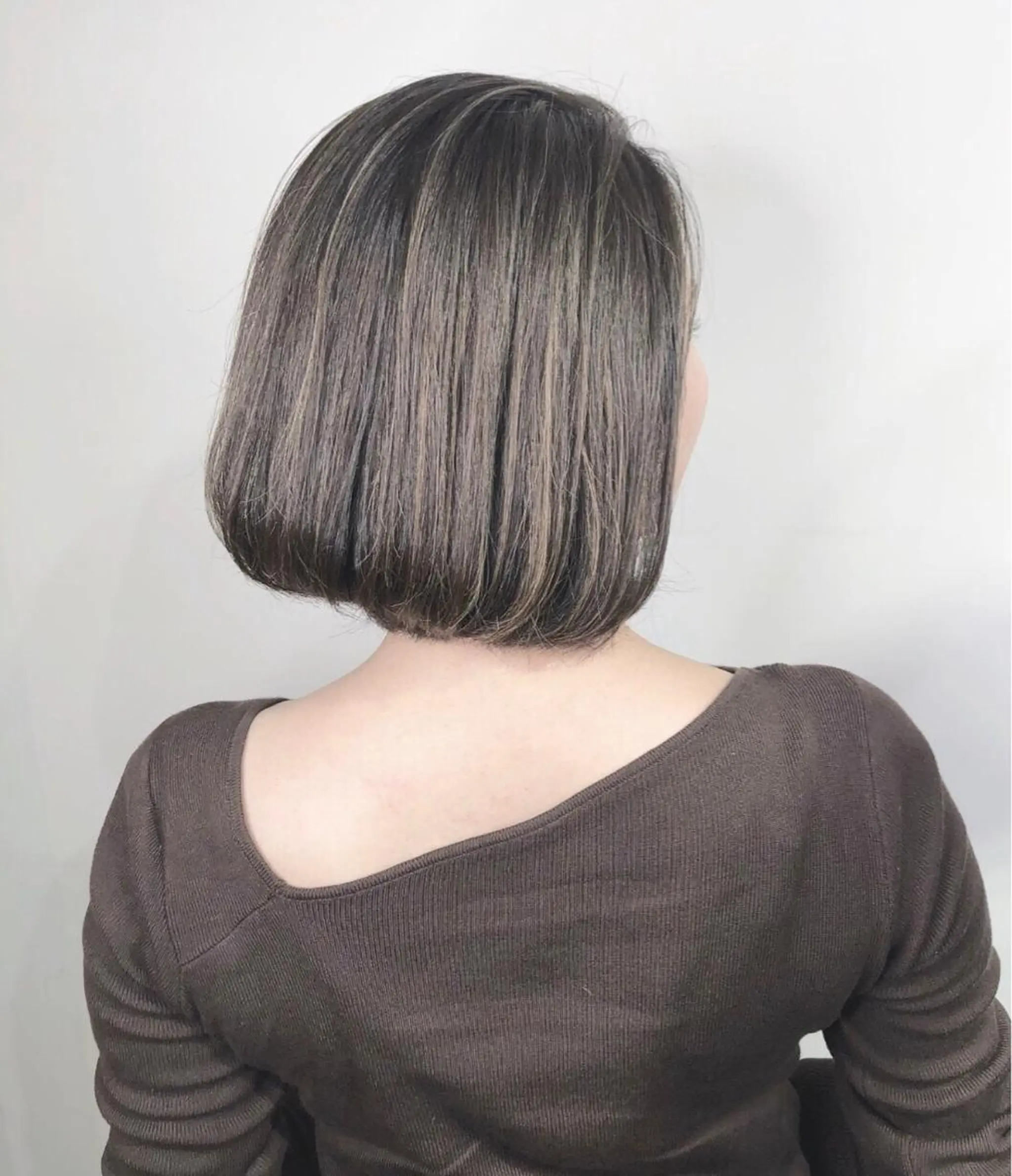 ショート カラー _WHITE＋ 南海難波店のヘアスタイル