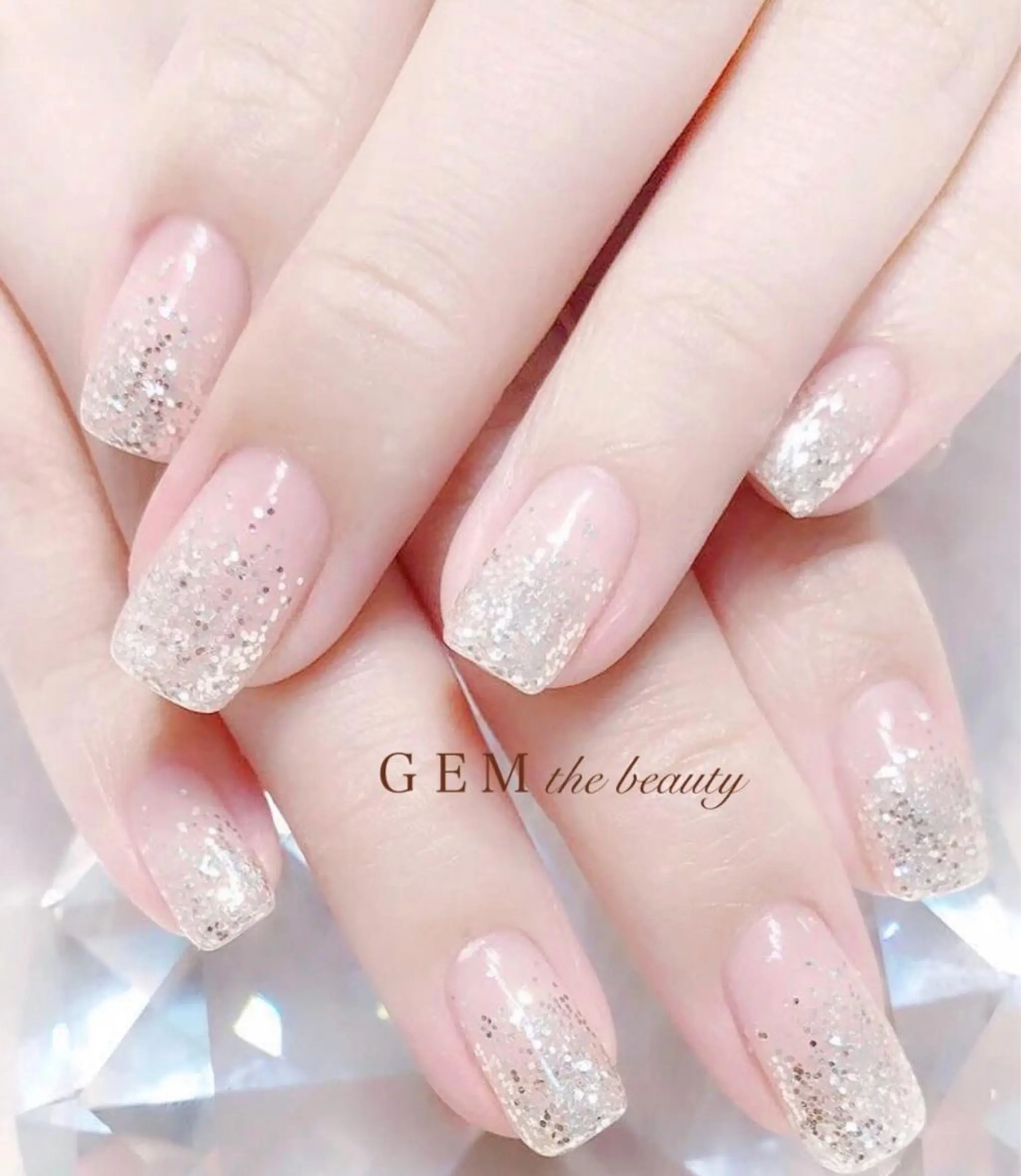 ネイル ジェルネイル グラデーション ラメ(グリッター) ラメグラデーション GEM beautyのマツエク・マツパデザイン