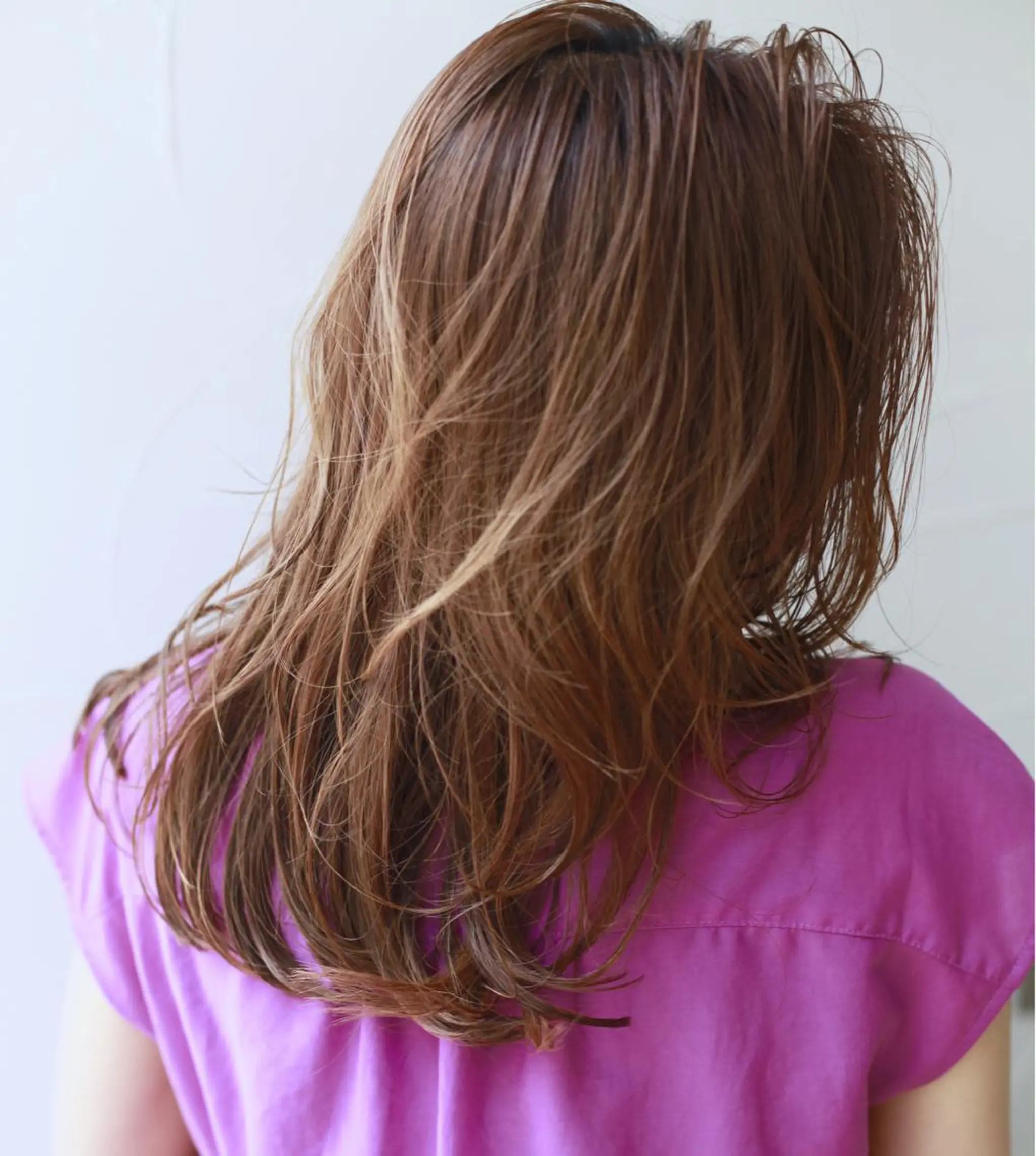 ミディアム カラー ハイライトカラー イルミナカラー ハイライト カット ヘアカラー トリートメント 四ッ家 裕【店長】のヘアスタイル