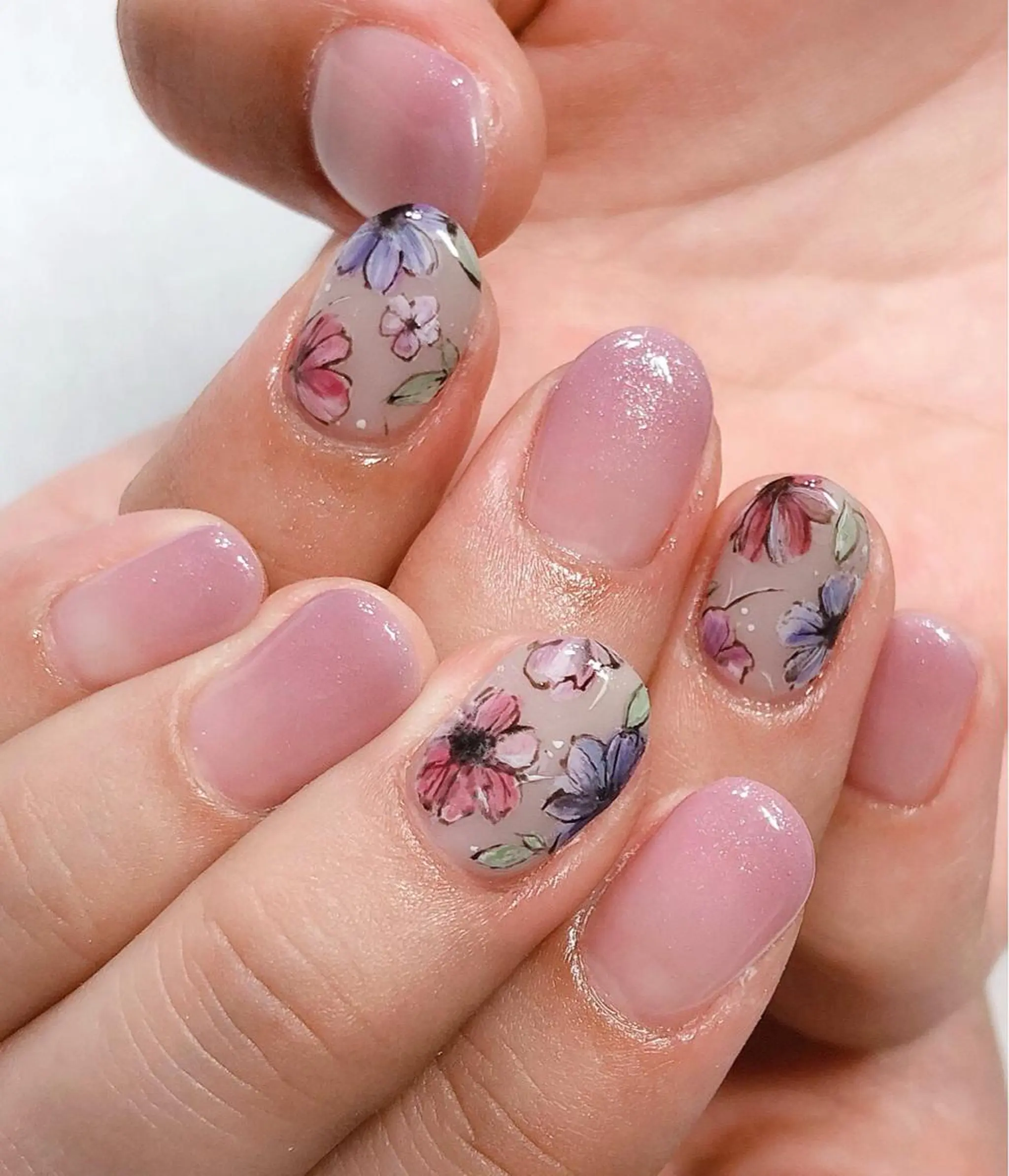 ネイル ジェルネイル 東 千夏のネイルデザイン