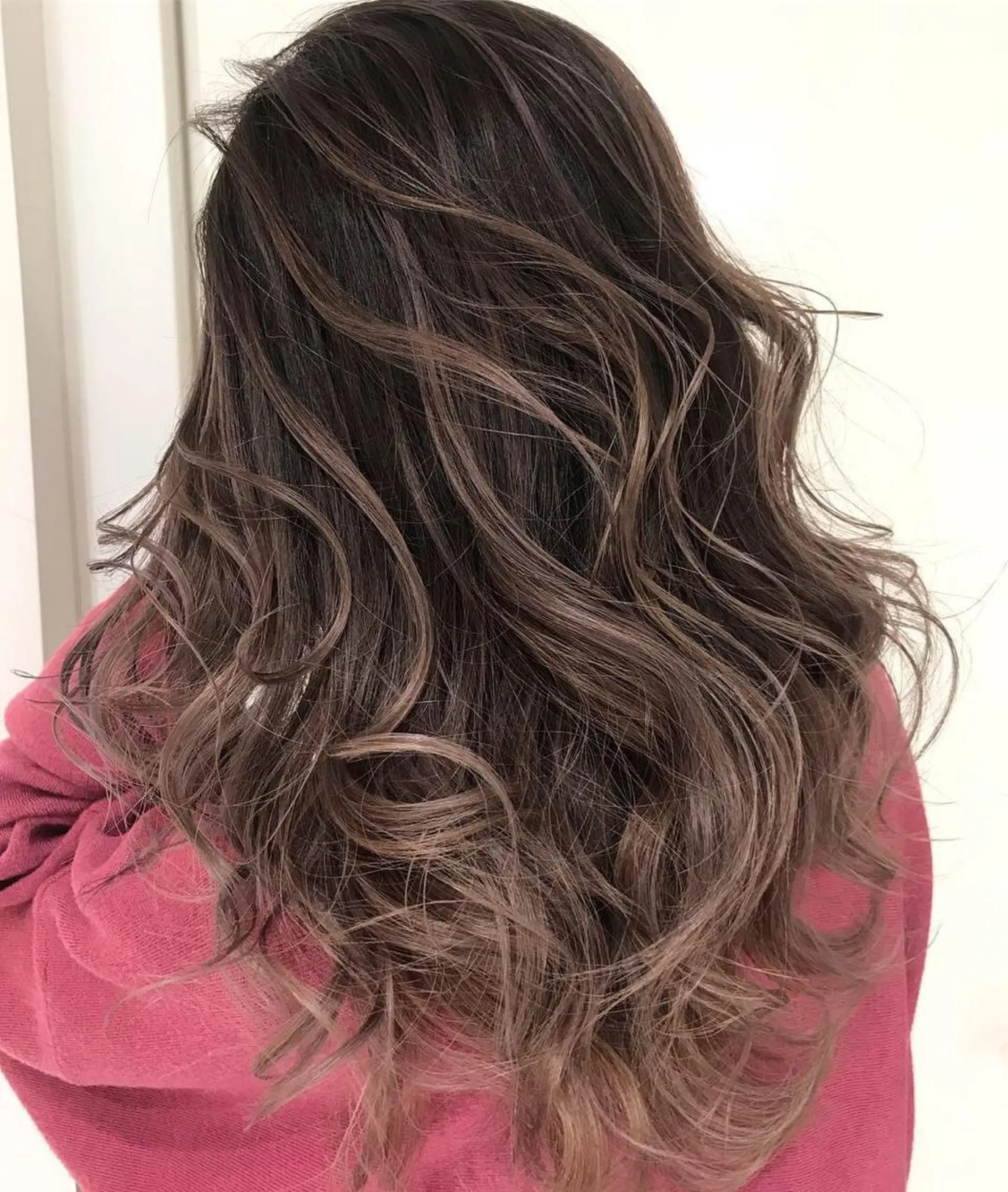 セミロング カラー パーマ ヘアアレンジ 【公式】amble luxe池袋東口🩷のヘアスタイル