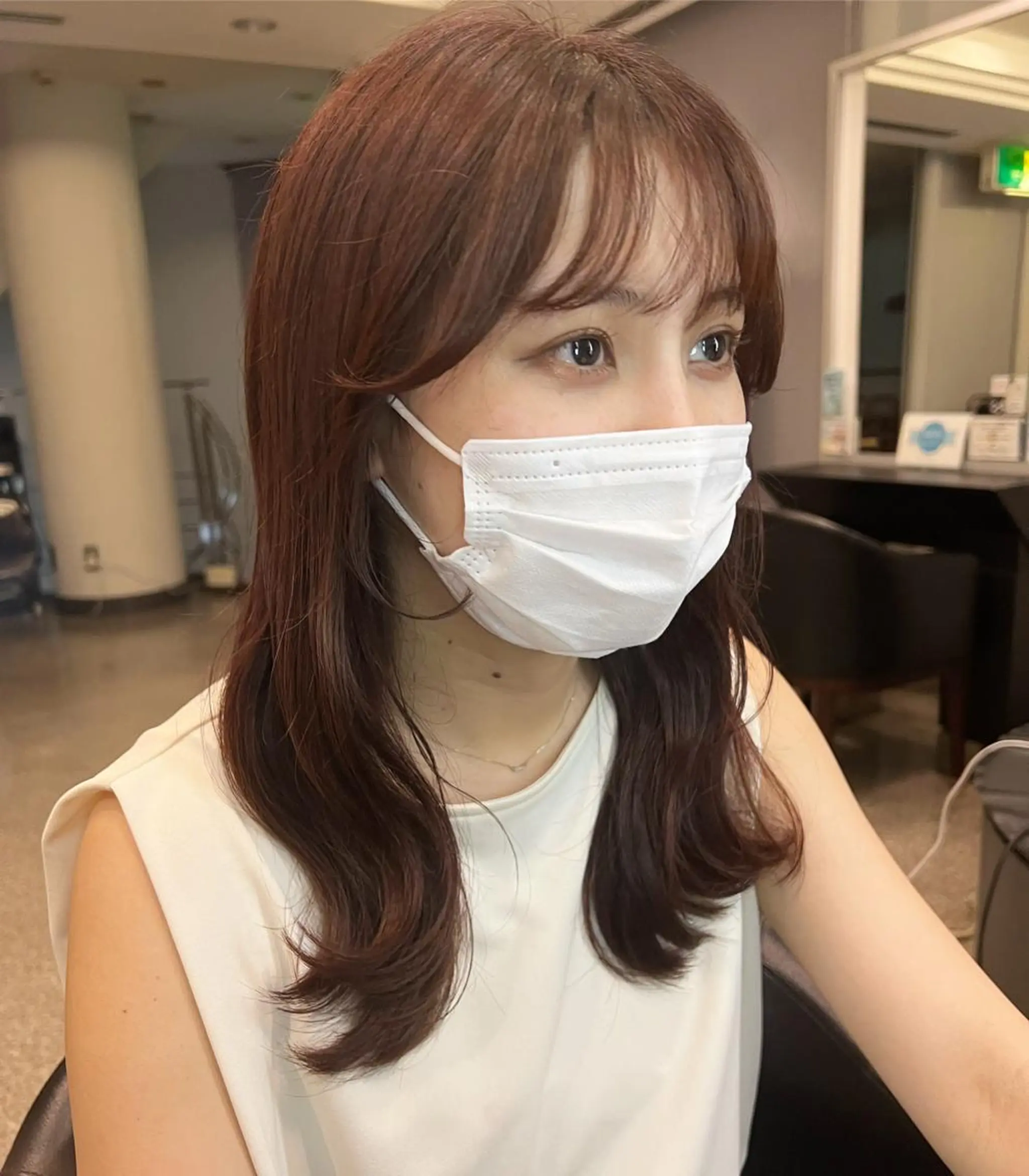 セミロング カラー Okano Mahoのヘアスタイル